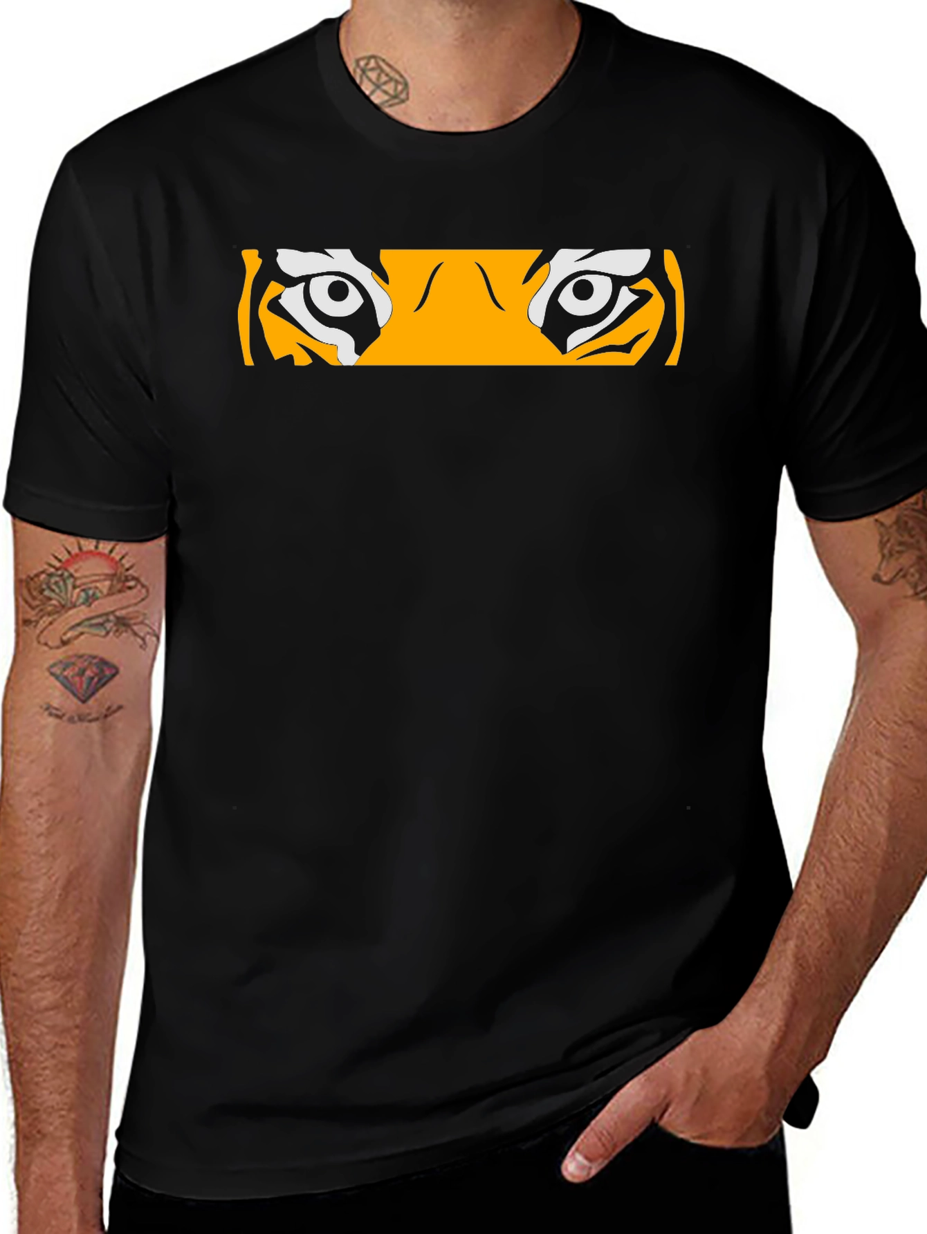 Variant 18 of Tiger Eyes Graphic Black T-Shirt
