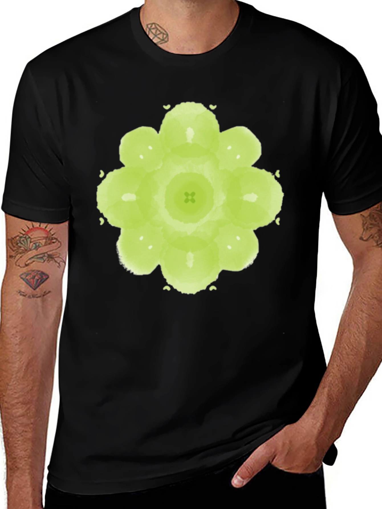 Variant 25 of Green Floral Graphic Black T-Shirt