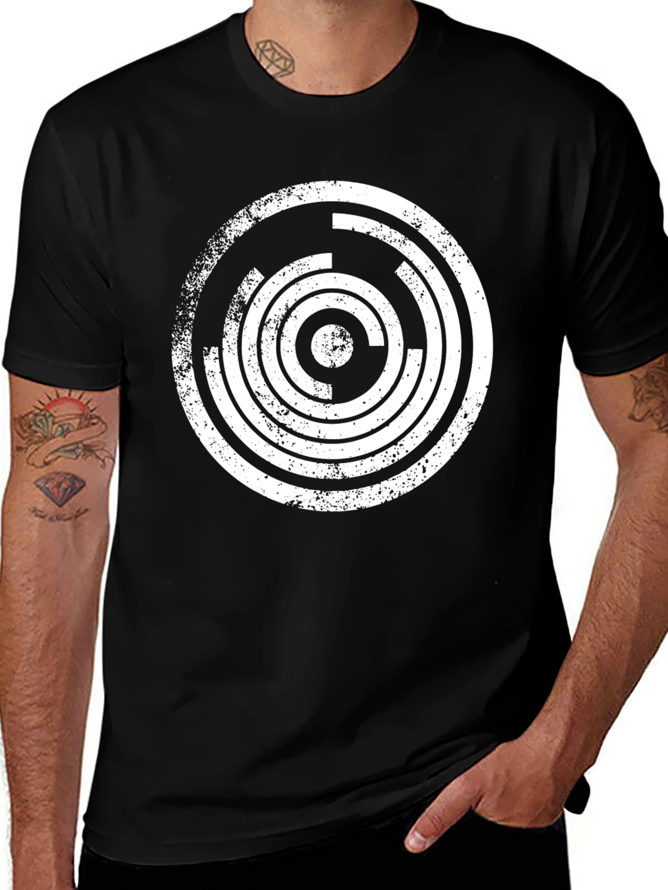 Variant 21 of Distressed Circle Graphic Black T-Shirt