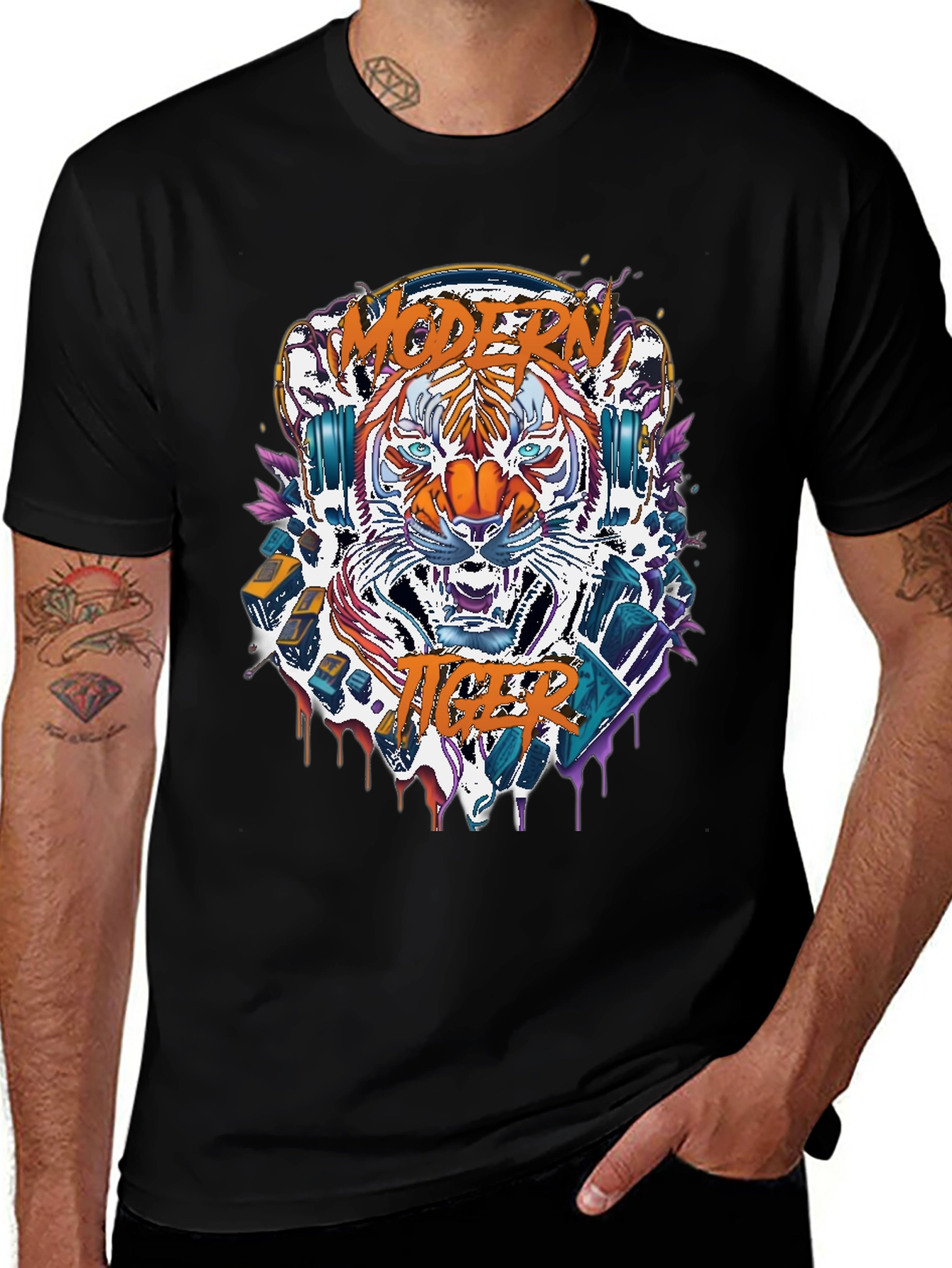 Black Modern Tiger Graphic Tee main image