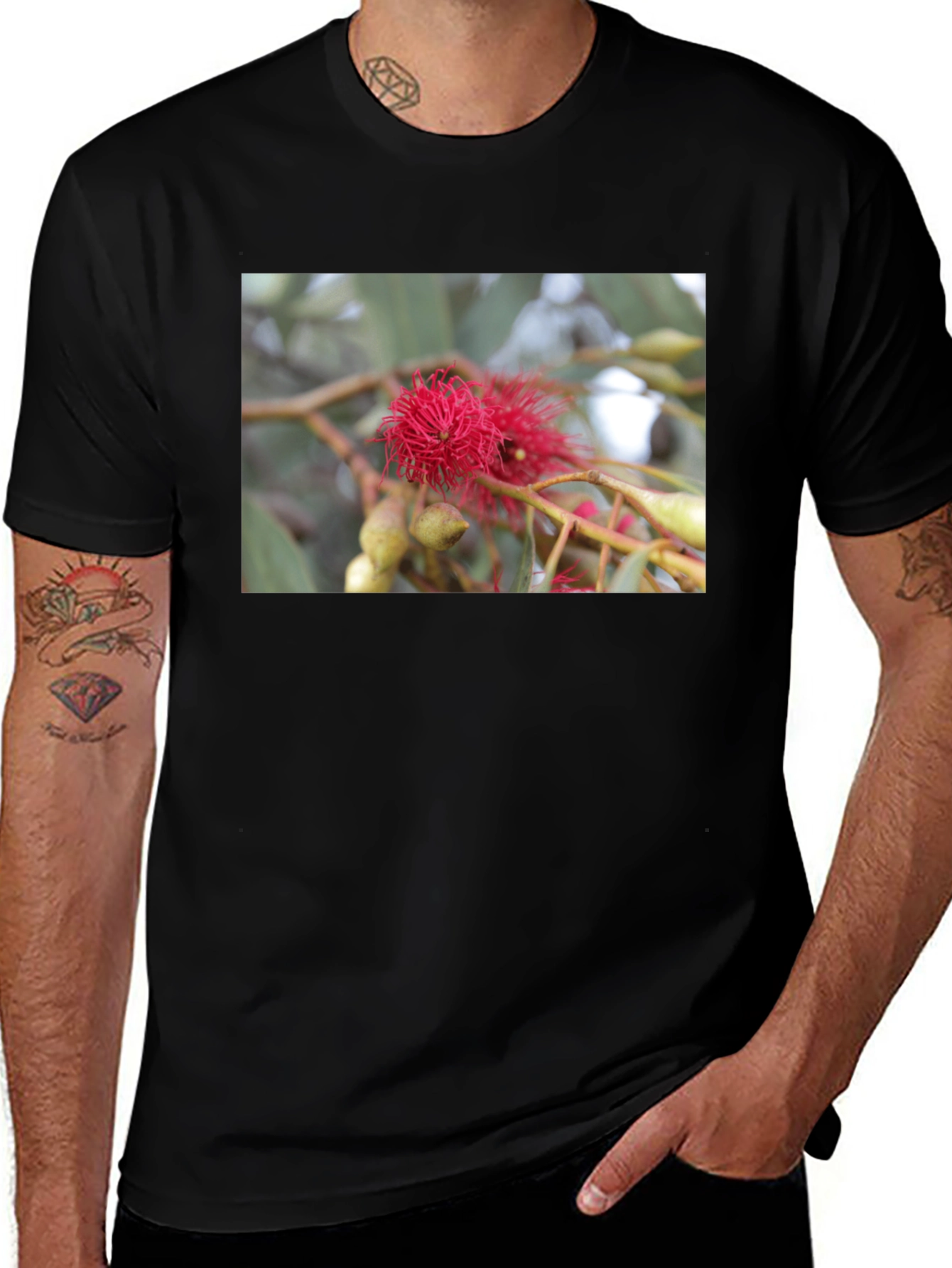 Variant 10 of Botanical Print Black T-Shirt
