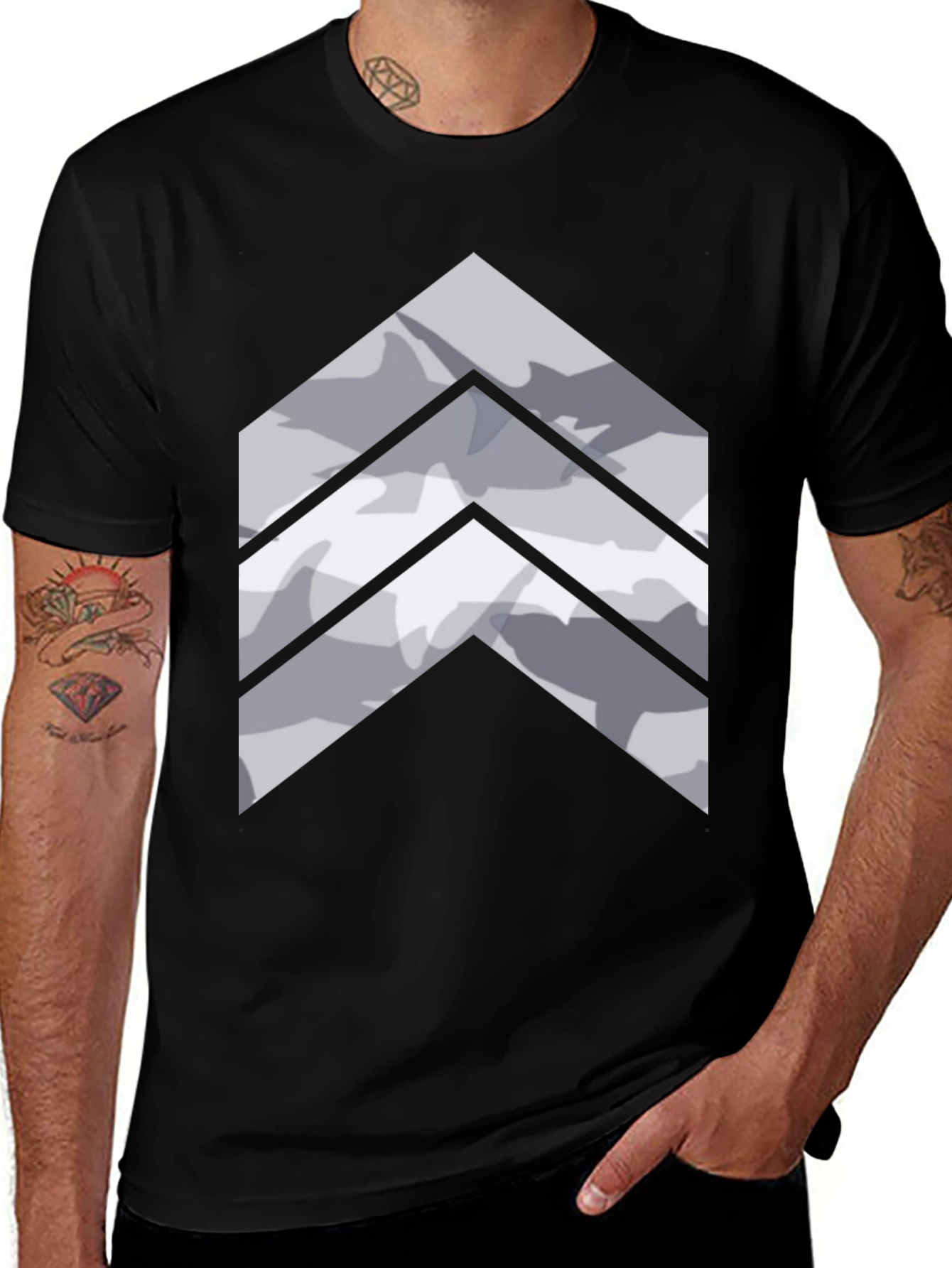Variant 21 of Black Chevron Graphic Tee - Casual Style