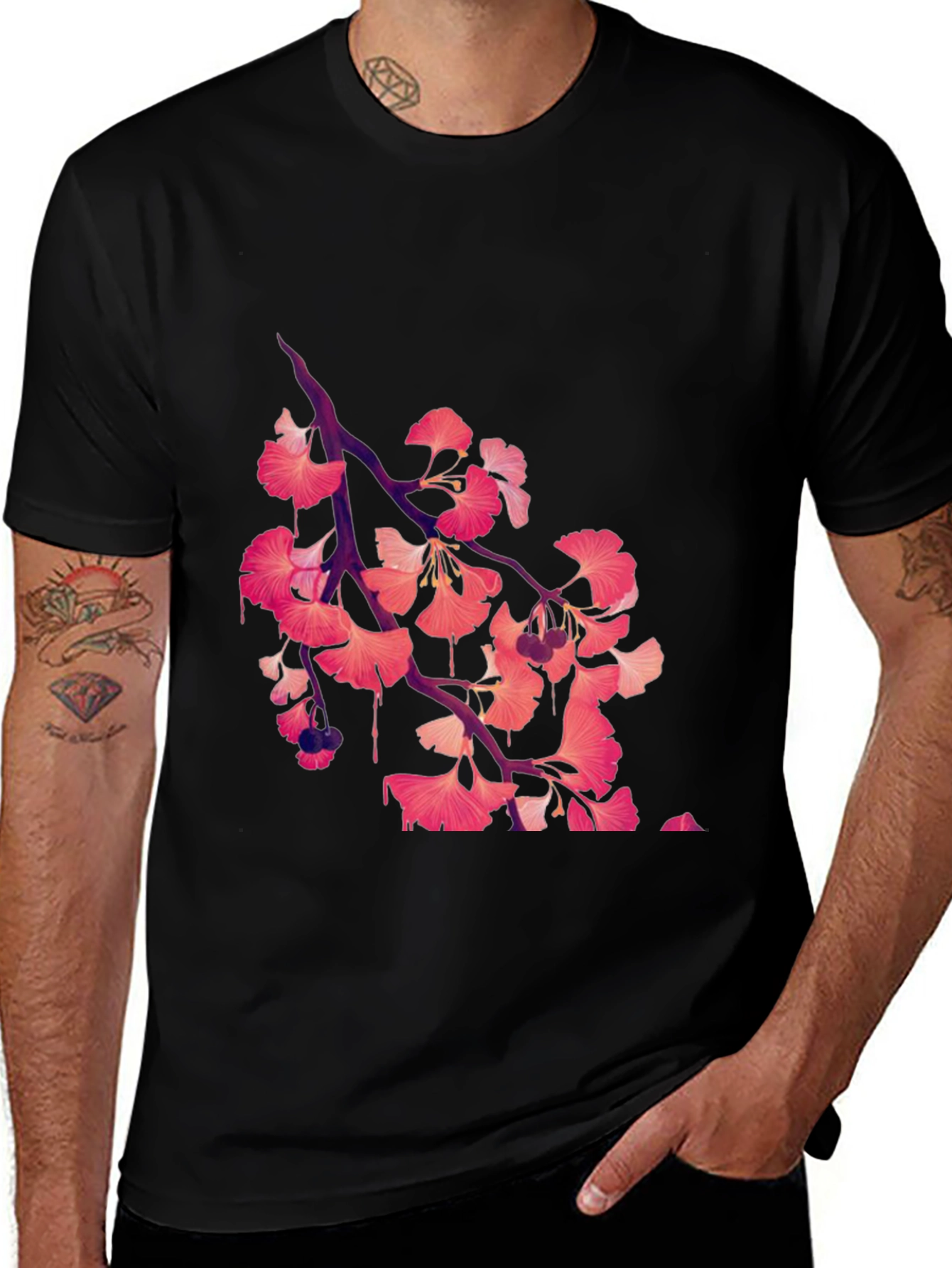 Variant 30 of Ginkgo Print Black T-Shirt