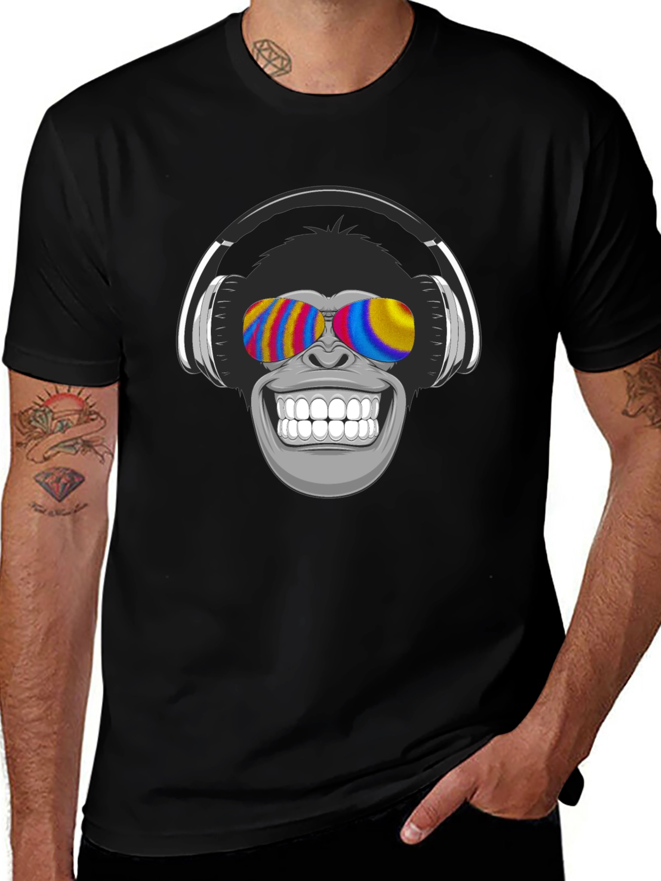 Variant 7 of Cool Monkey DJ Graphic Tee - Trendy & Unique