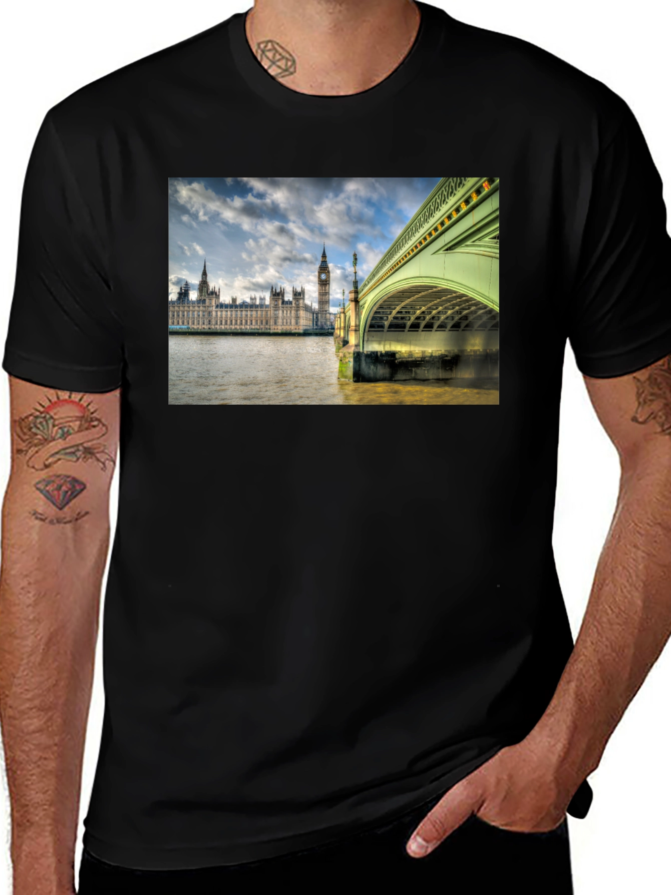 London Bridge Graphic Tee - Black Cotton T-Shirt