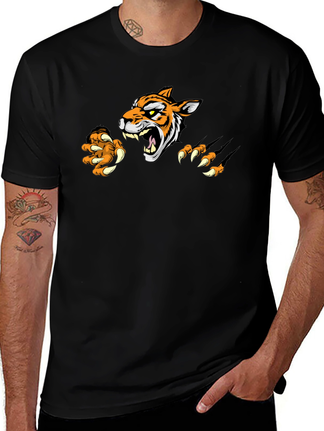 Variant 2 of Men's Black Tiger Claw Graphic Tee