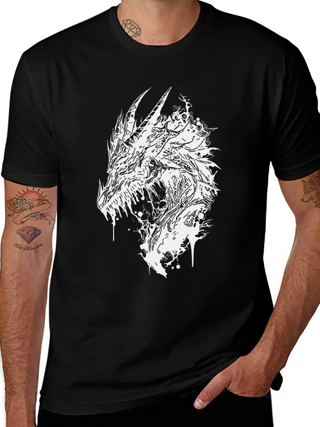 Variant 19 of Dragon Graphic T-Shirt - Black