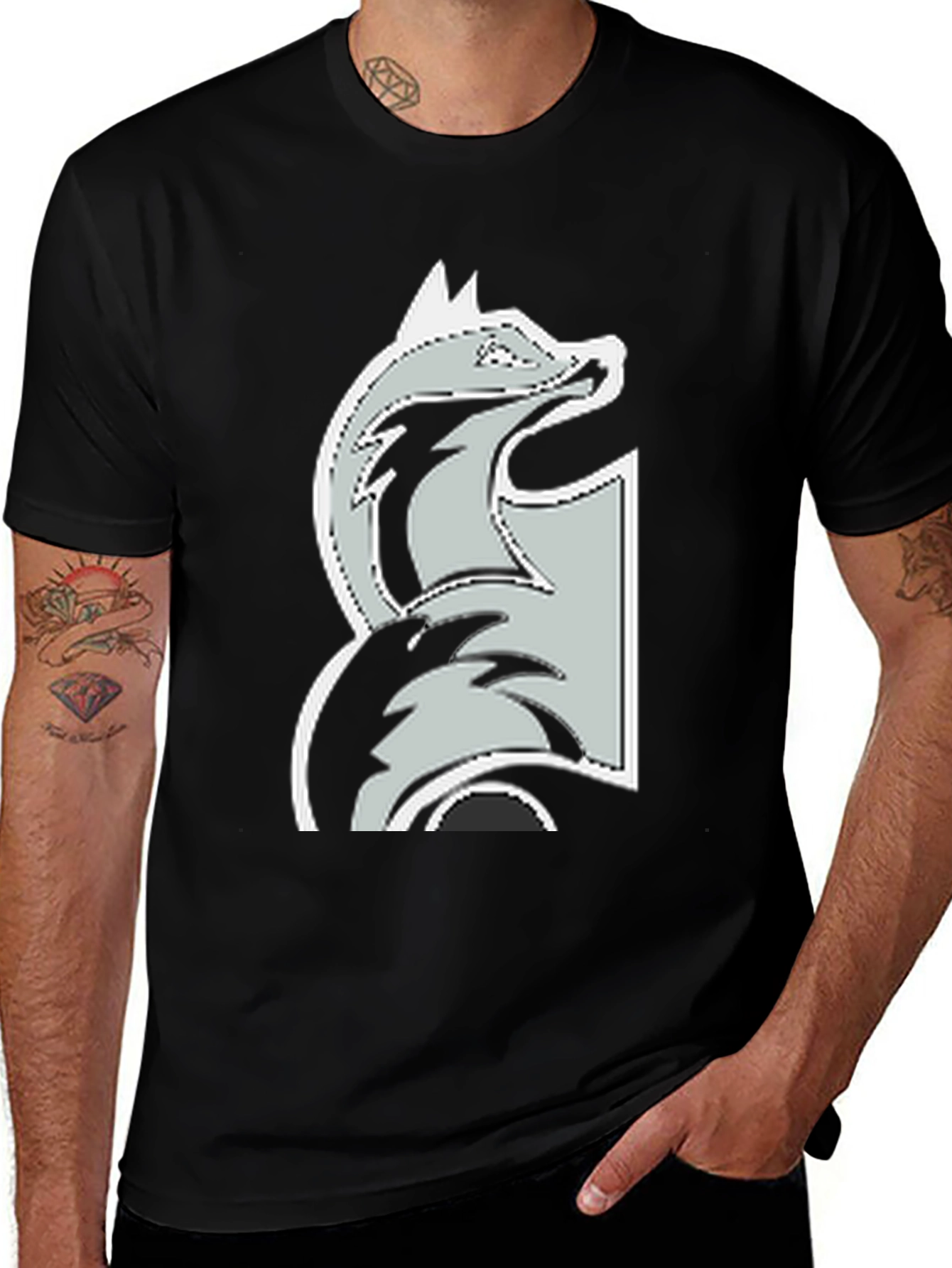 Variant 26 of Cool Wolf Graphic Black T-Shirt