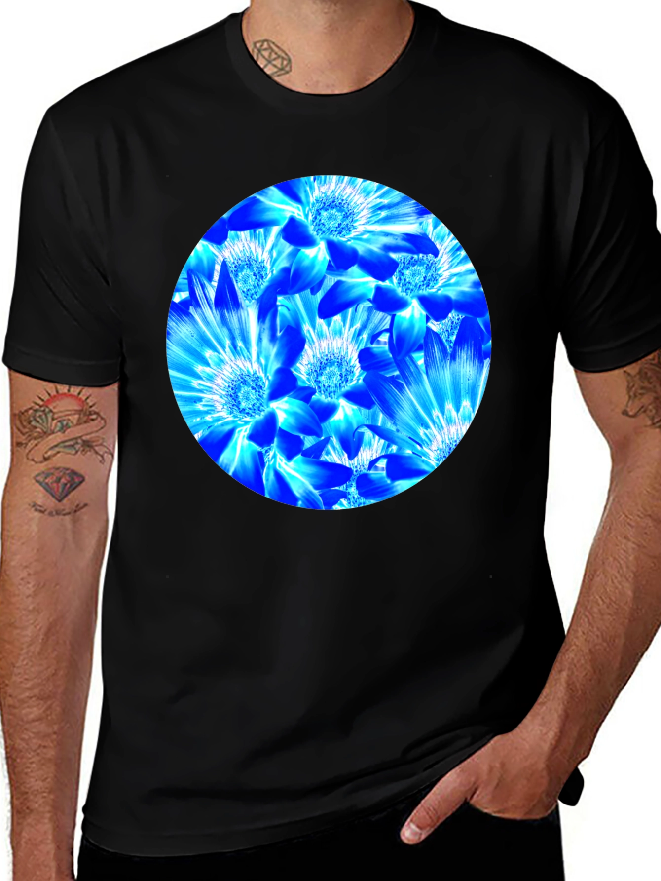 Variant 18 of Blue Floral Graphic T-Shirt