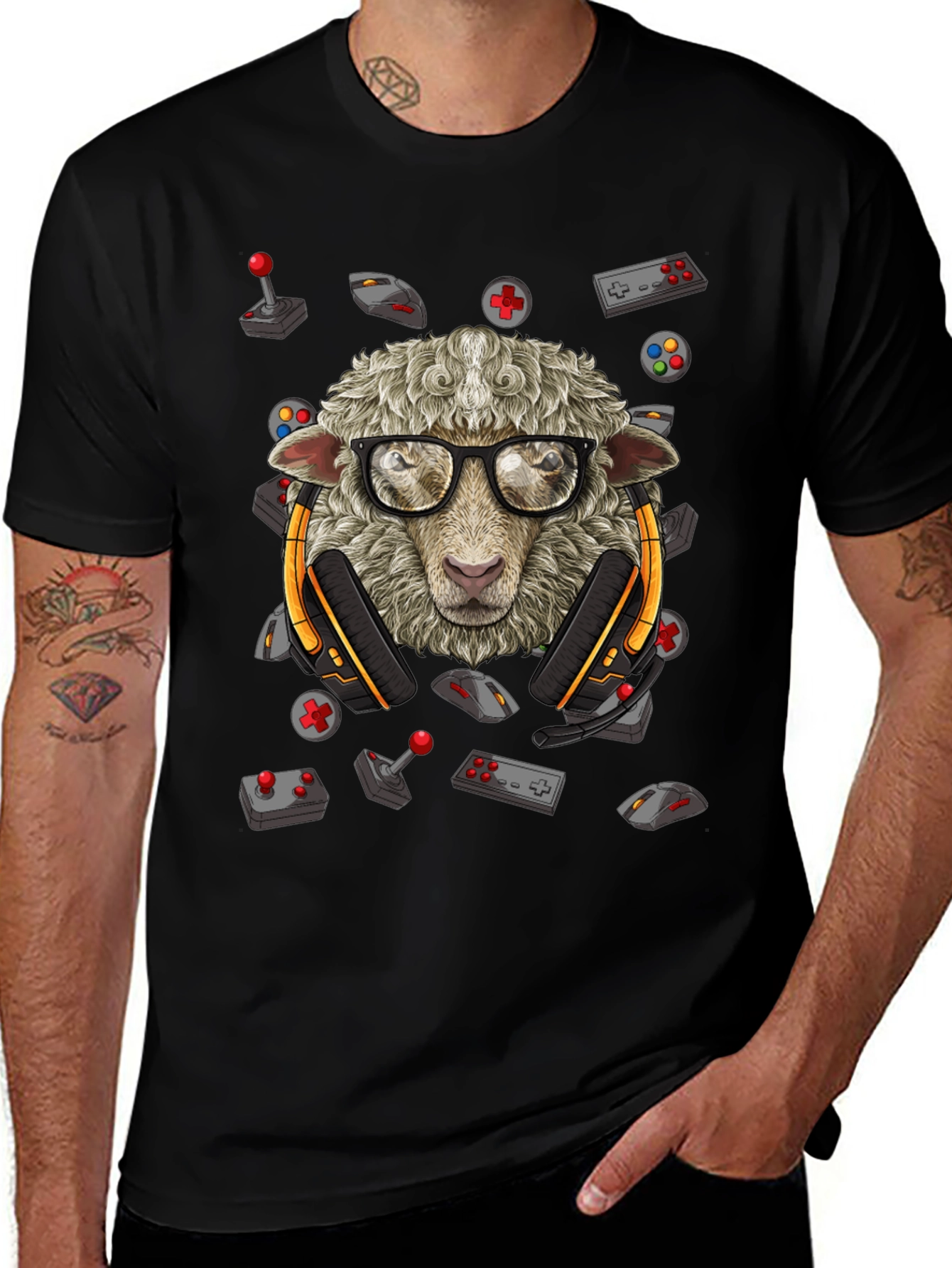 Gamer Sheep T-Shirt - Funny Graphic Tee for Gaming Lovers
