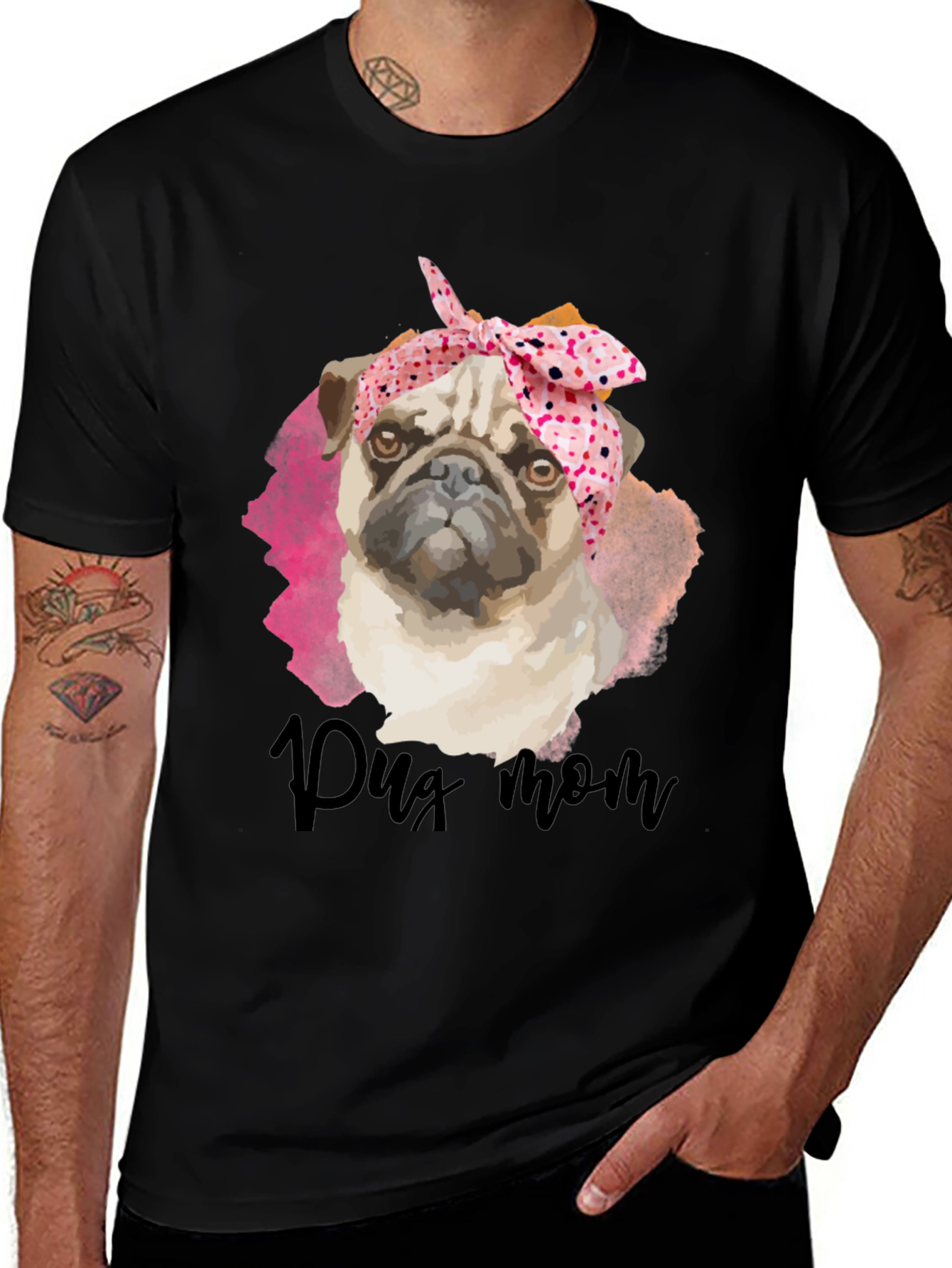 Variant 29 of Pug Mom Graphic T-Shirt