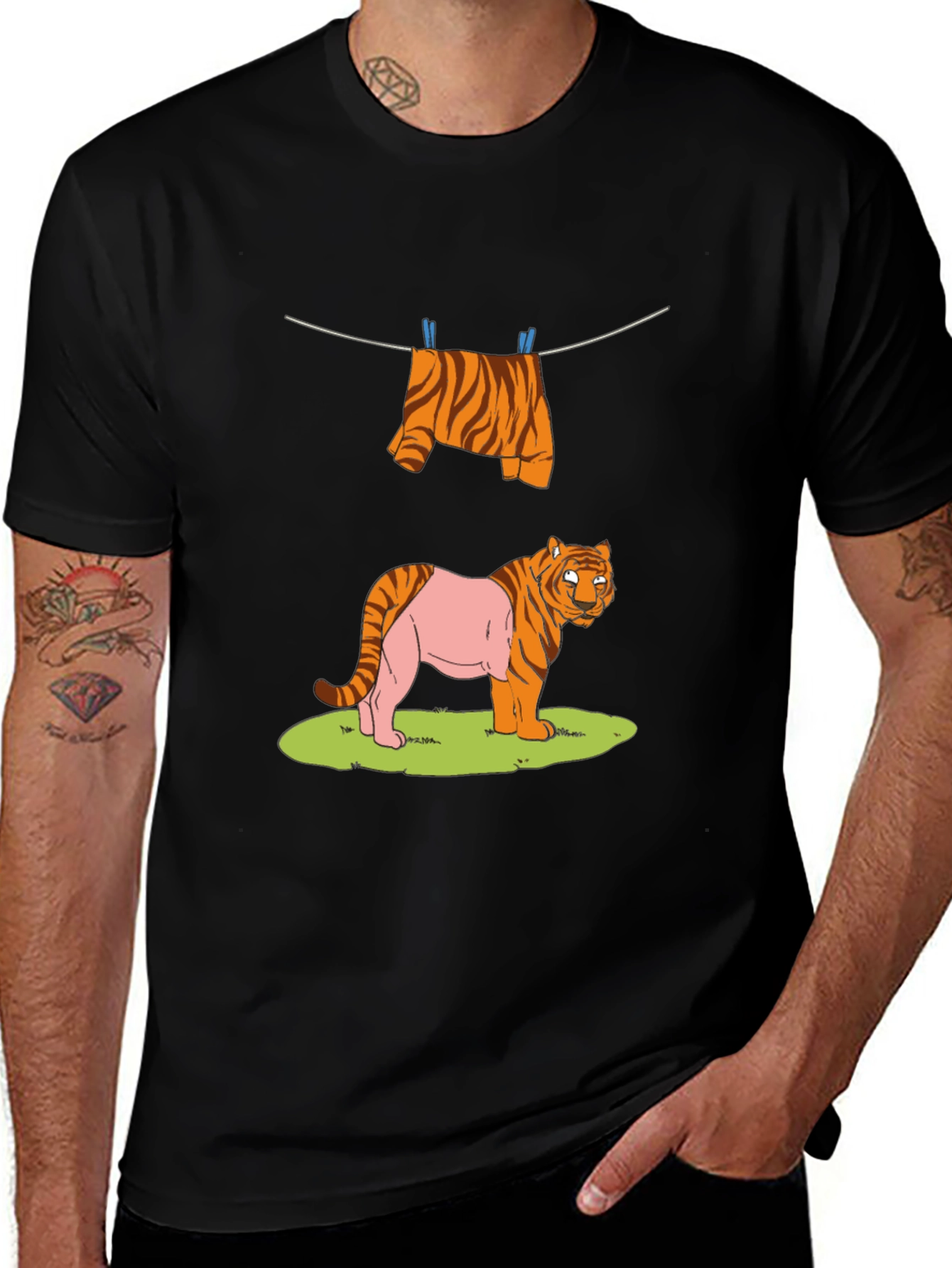 Variant 22 of Funny Tiger Clothesline Graphic T-Shirt