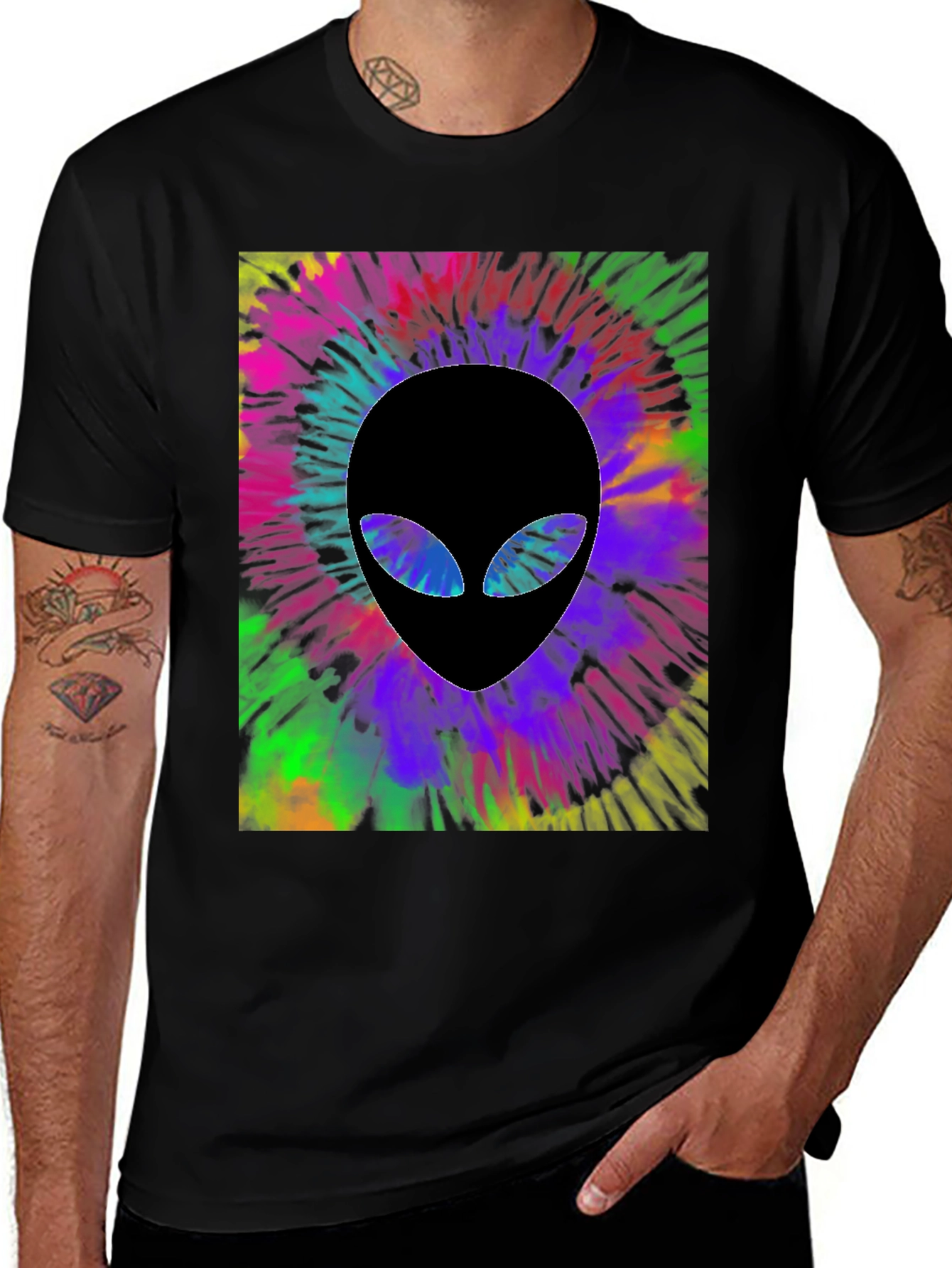Variant 9 of Tie Dye Alien Head Graphic Black T-Shirt