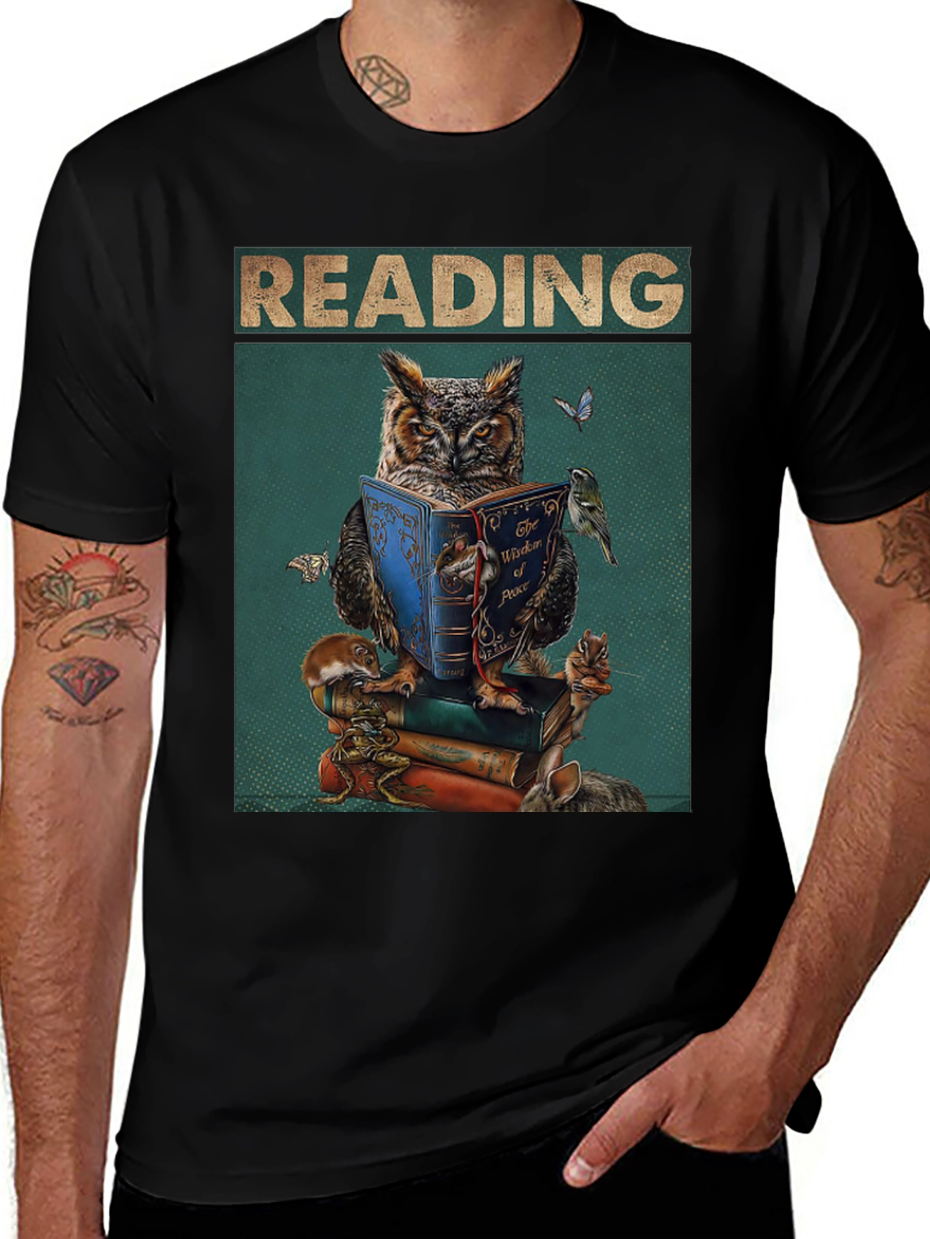 Variant 24 of Reading Owl T-Shirt - Book Lovers