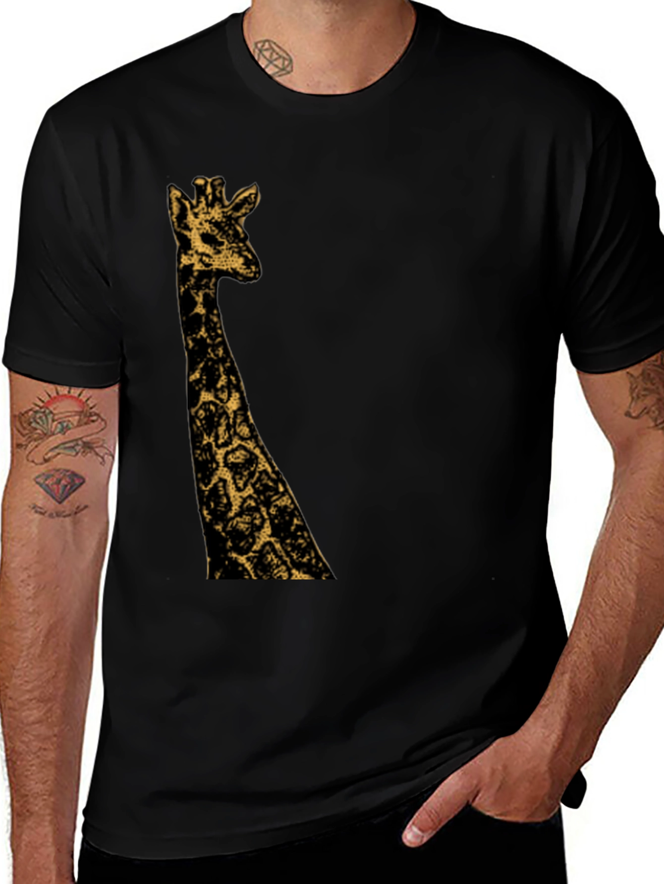 Variant 28 of Giraffe Graphic Print Black T-Shirt