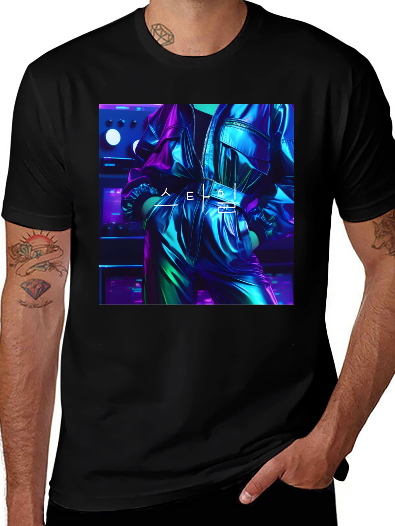 Cyberpunk Style Graphic Tee - Sleek Black Cotton