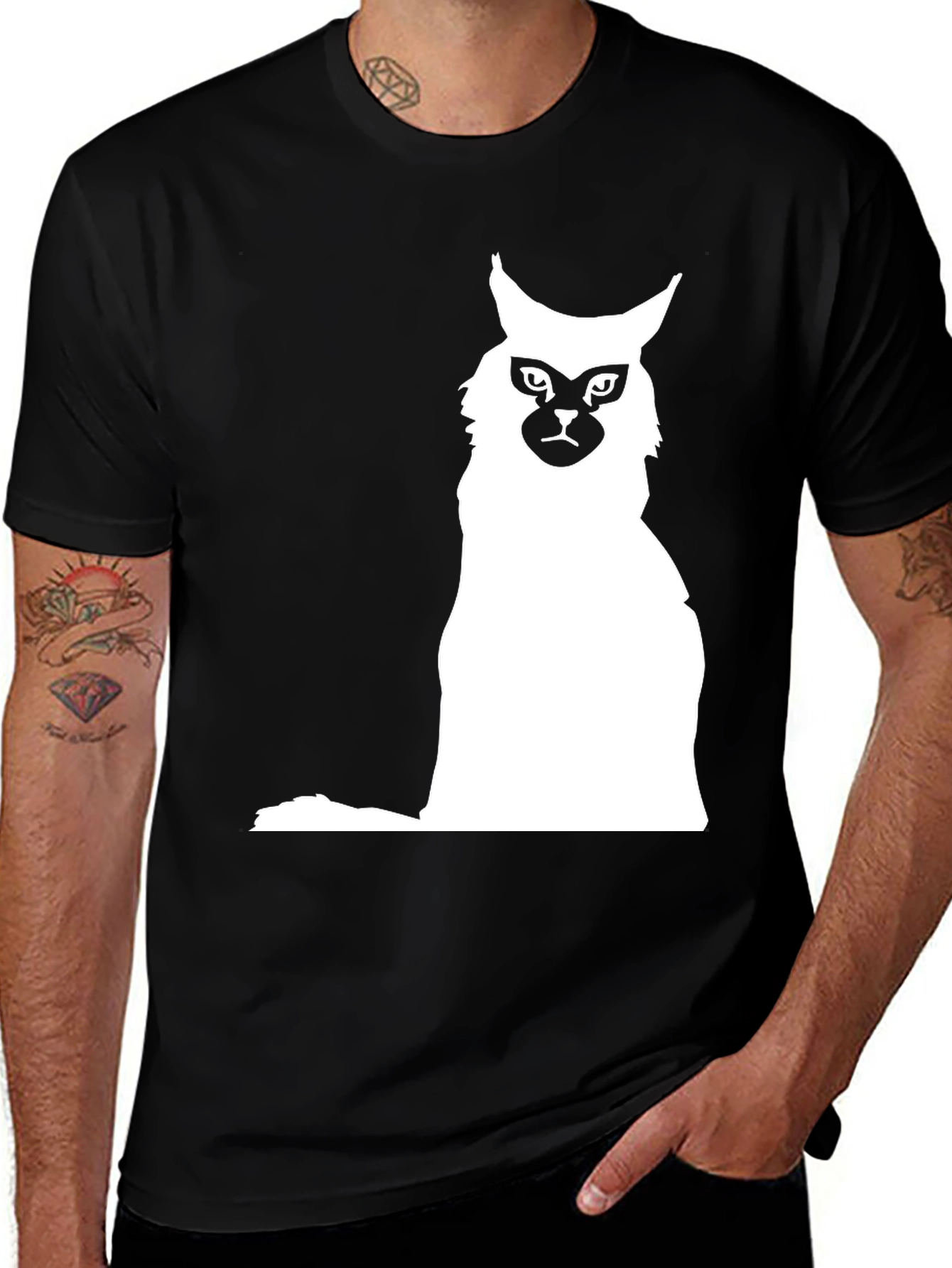Variant 29 of Cat Silhouette Graphic Black T-Shirt