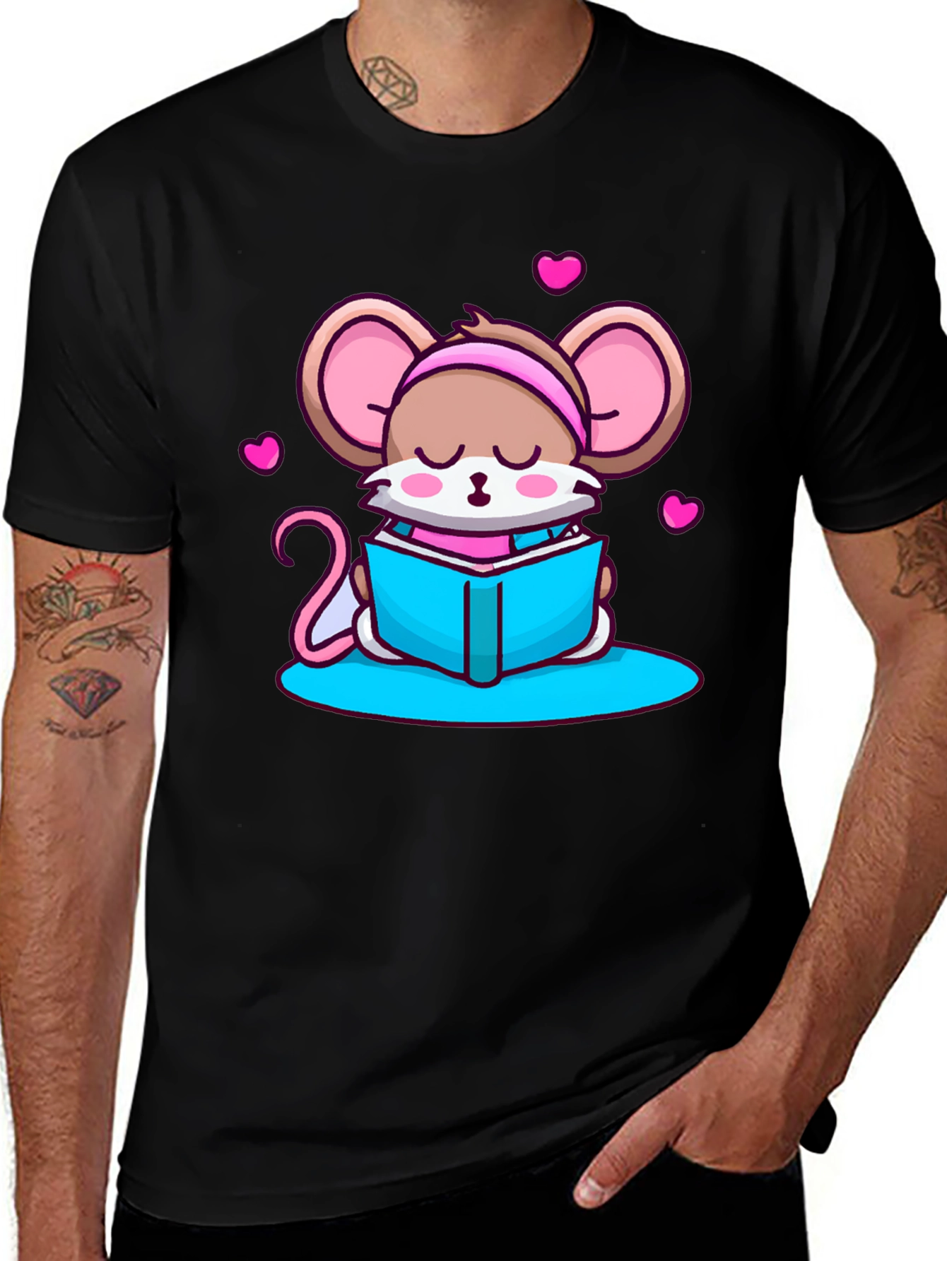 Variant 11 of Cute Mouse Reading T-Shirt