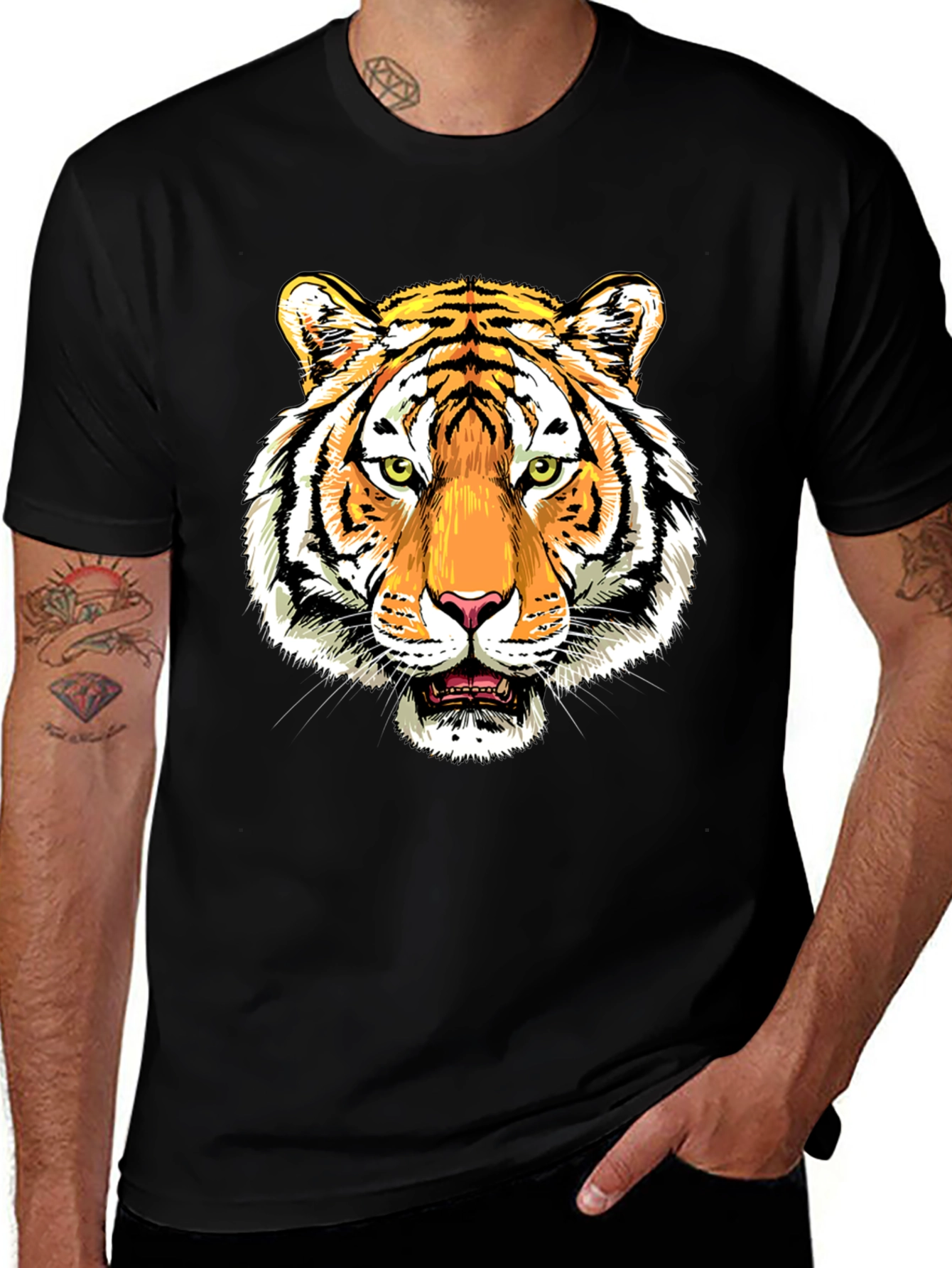 Variant 7 of Tiger Graphic Black T-Shirt