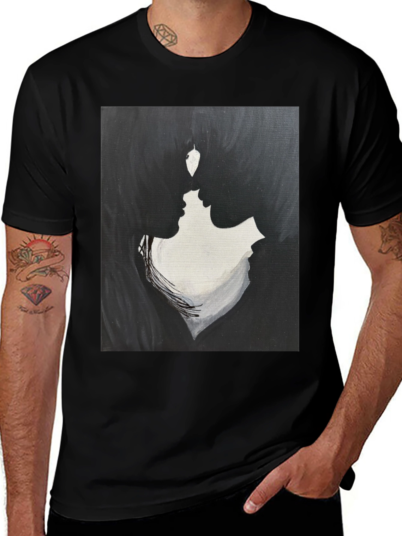 Silhouette Kiss T-Shirt - Romantic Graphic Tee