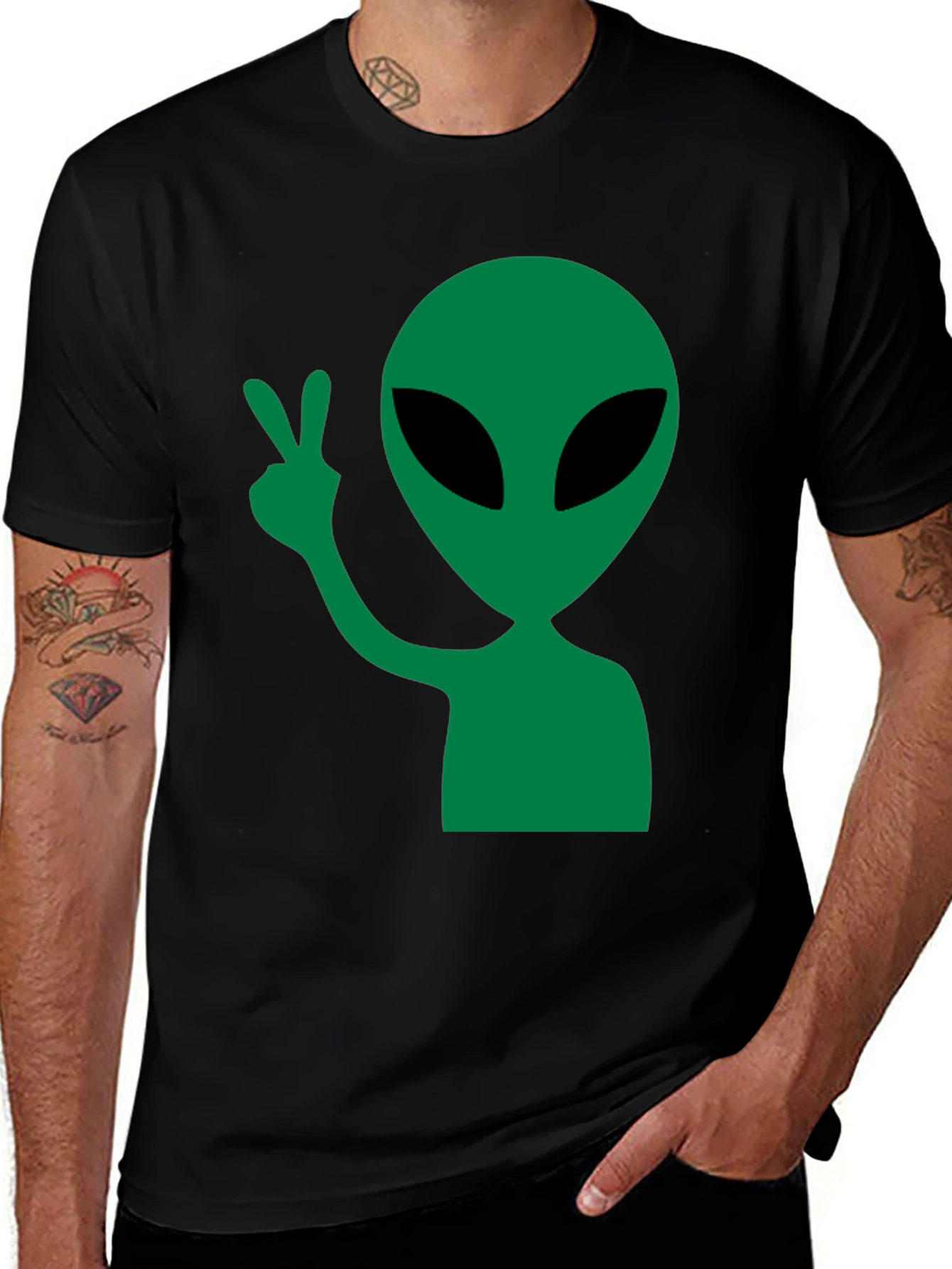 Variant 28 of Alien Peace Sign Black T-Shirt