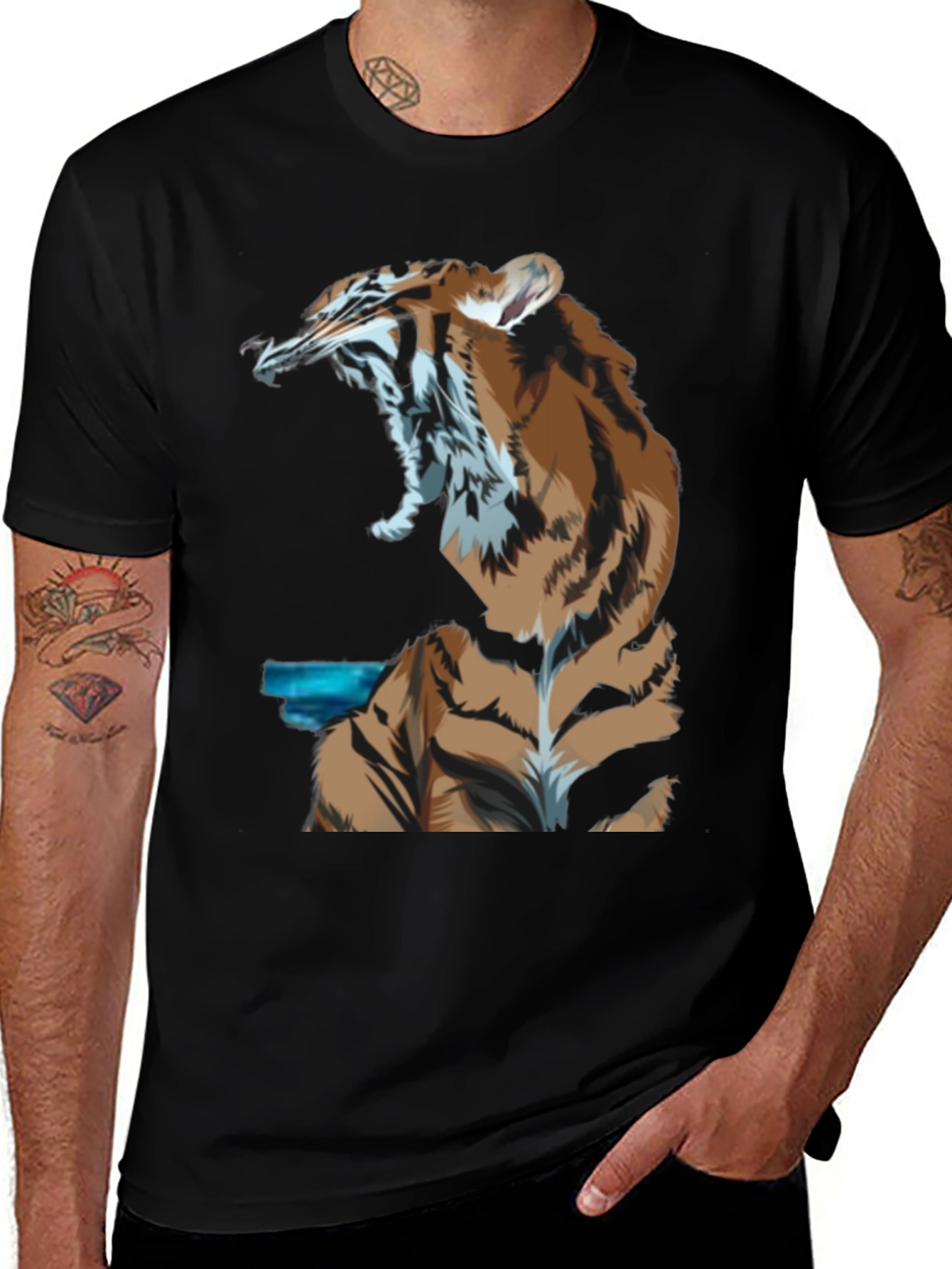 Variant 16 of Tiger Graphic Black T-Shirt