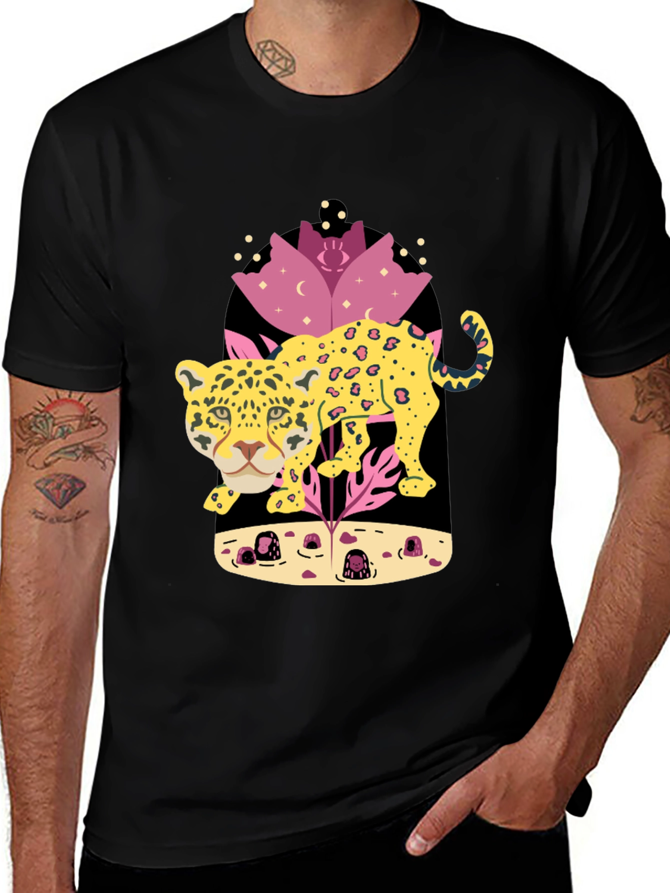 Variant 30 of Leopard Graphic T-Shirt - Unique Animal Design