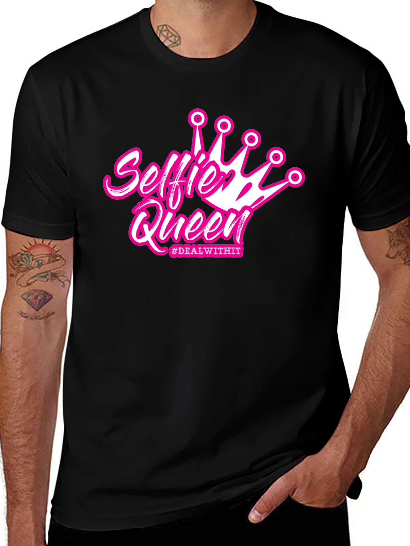Variant 27 of Selfie Queen Black T-Shirt