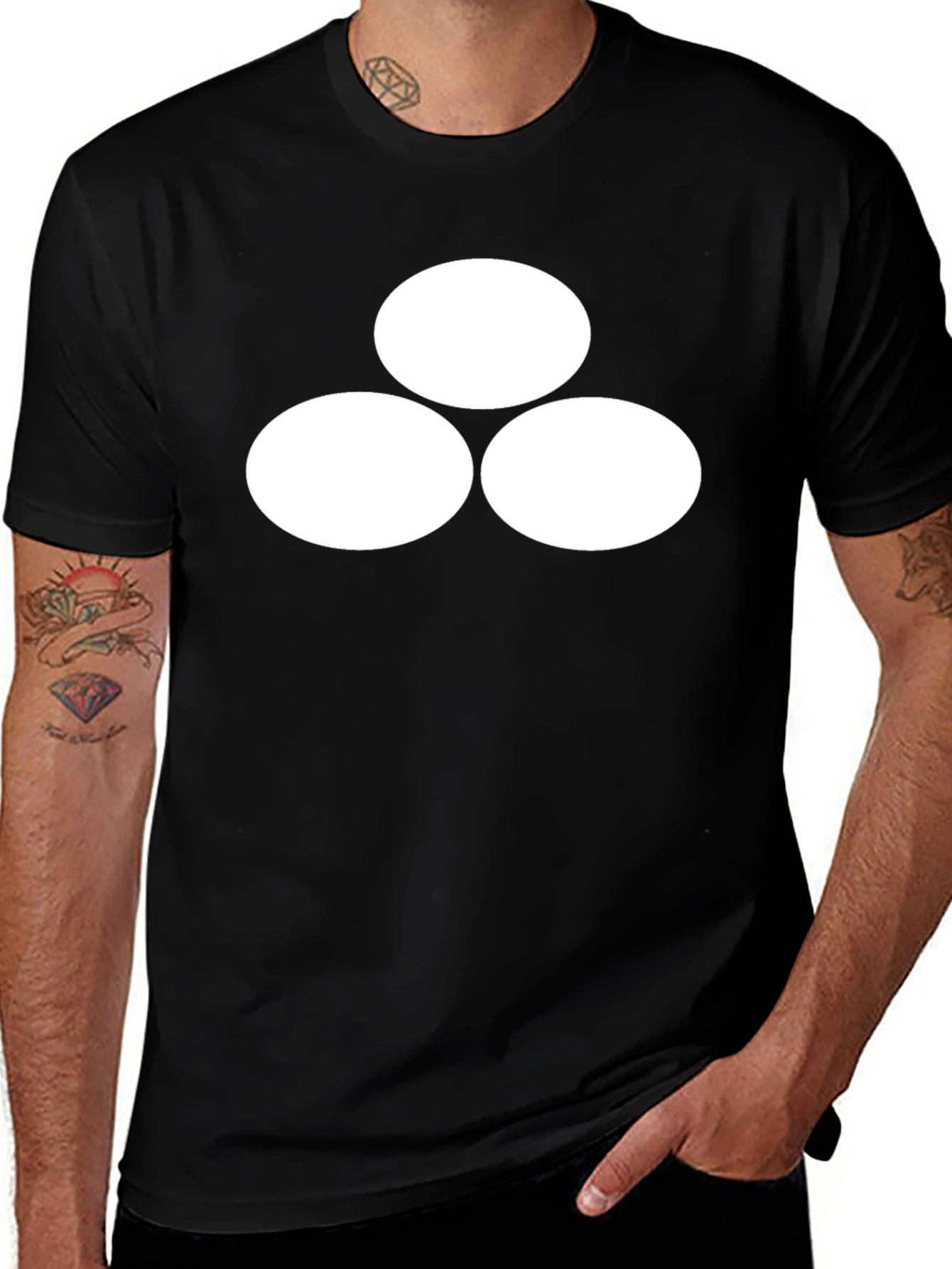 Variant 15 of Minimalist Three-Circle Design Black T-Shirt