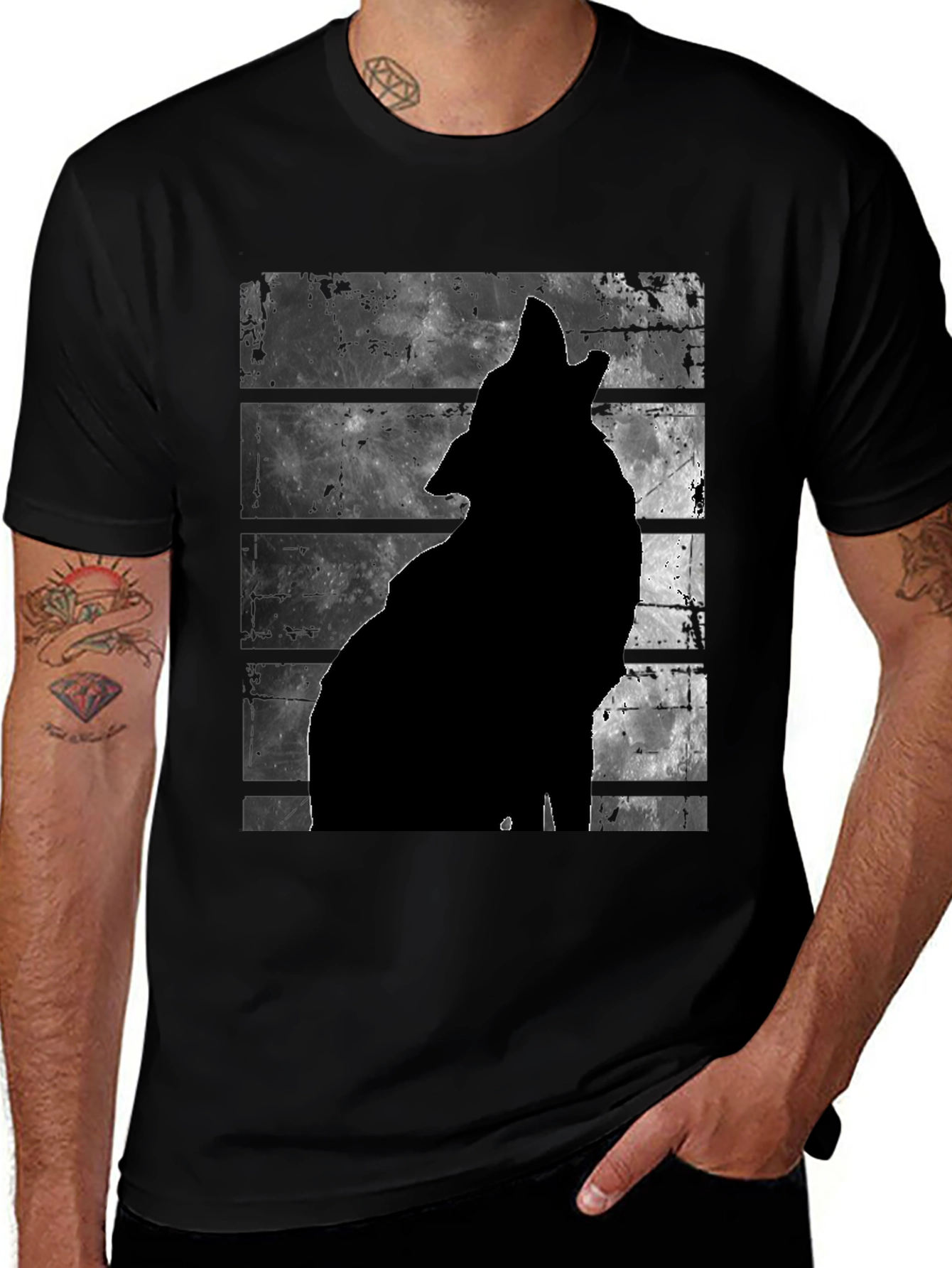 Variant 25 of Wolf Silhouette Graphic Print T-Shirt