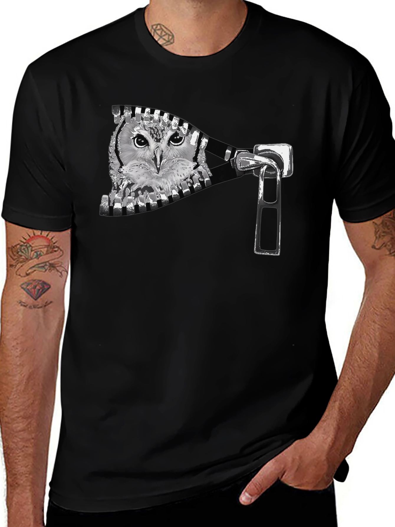 Variant 22 of Owl Zipper Graphic T-Shirt - Black