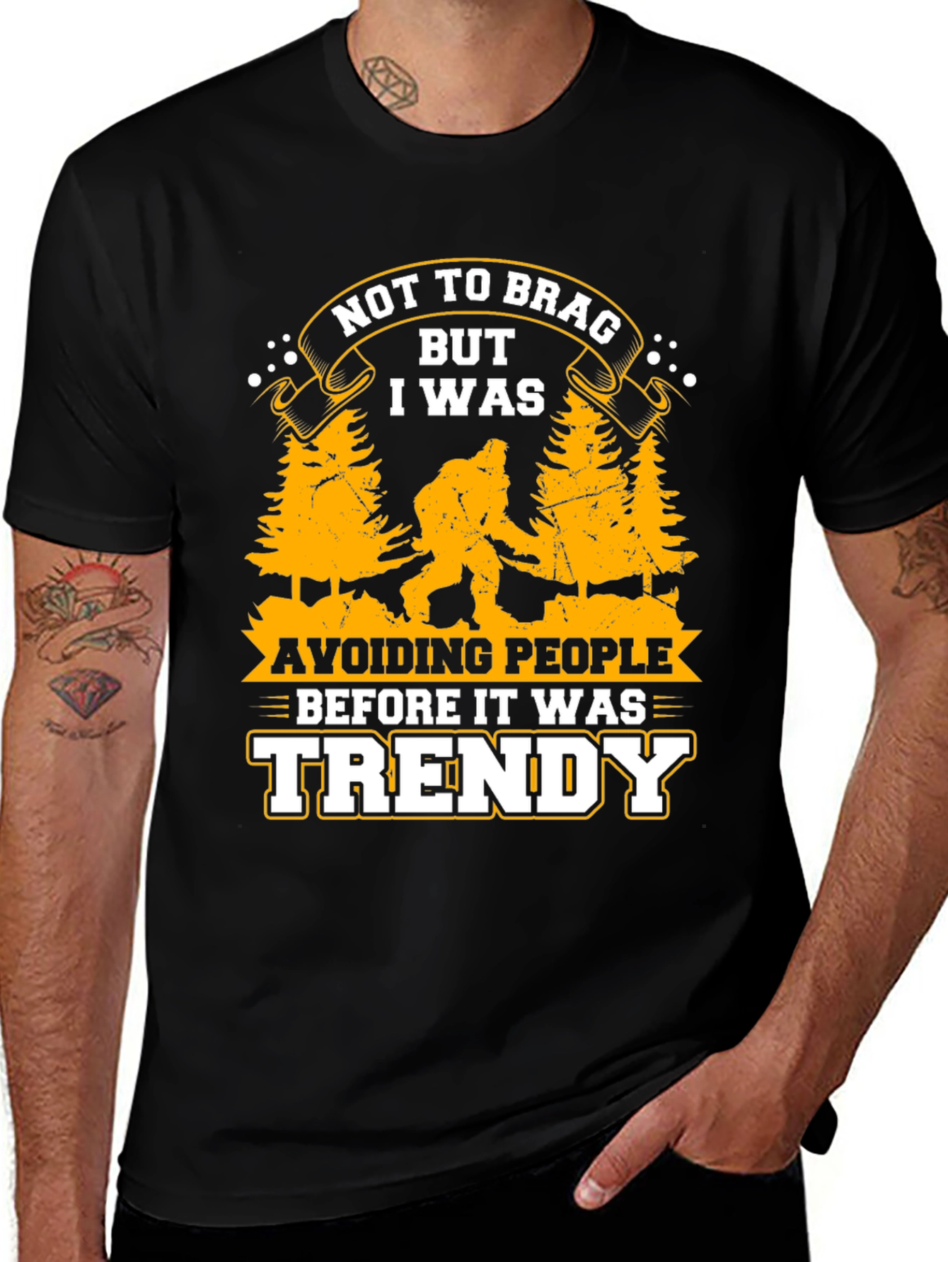 Variant 16 of Funny Bigfoot Avoiding People Trendy T-Shirt