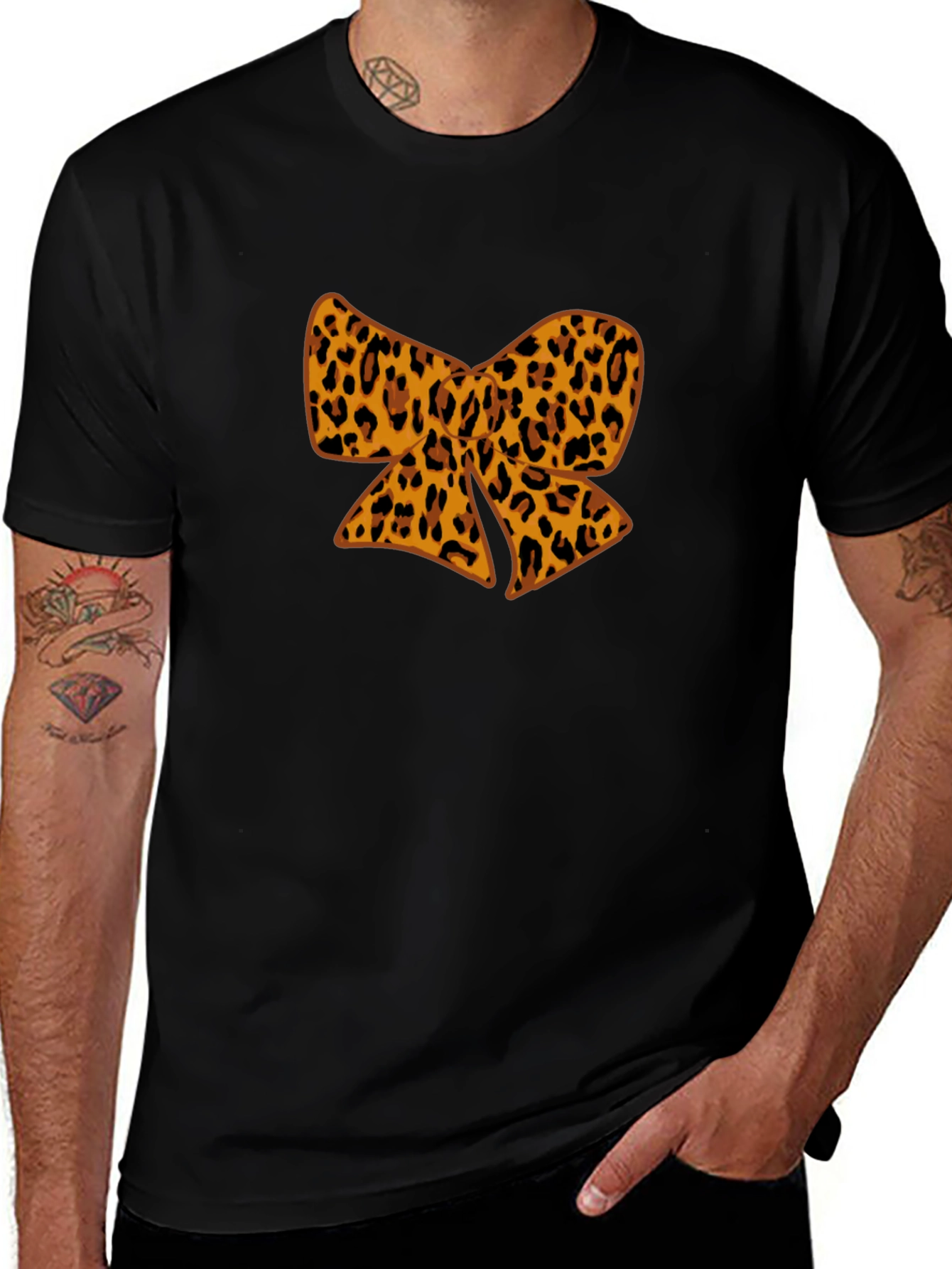 Variant 9 of Leopard Print Bow Black T-Shirt