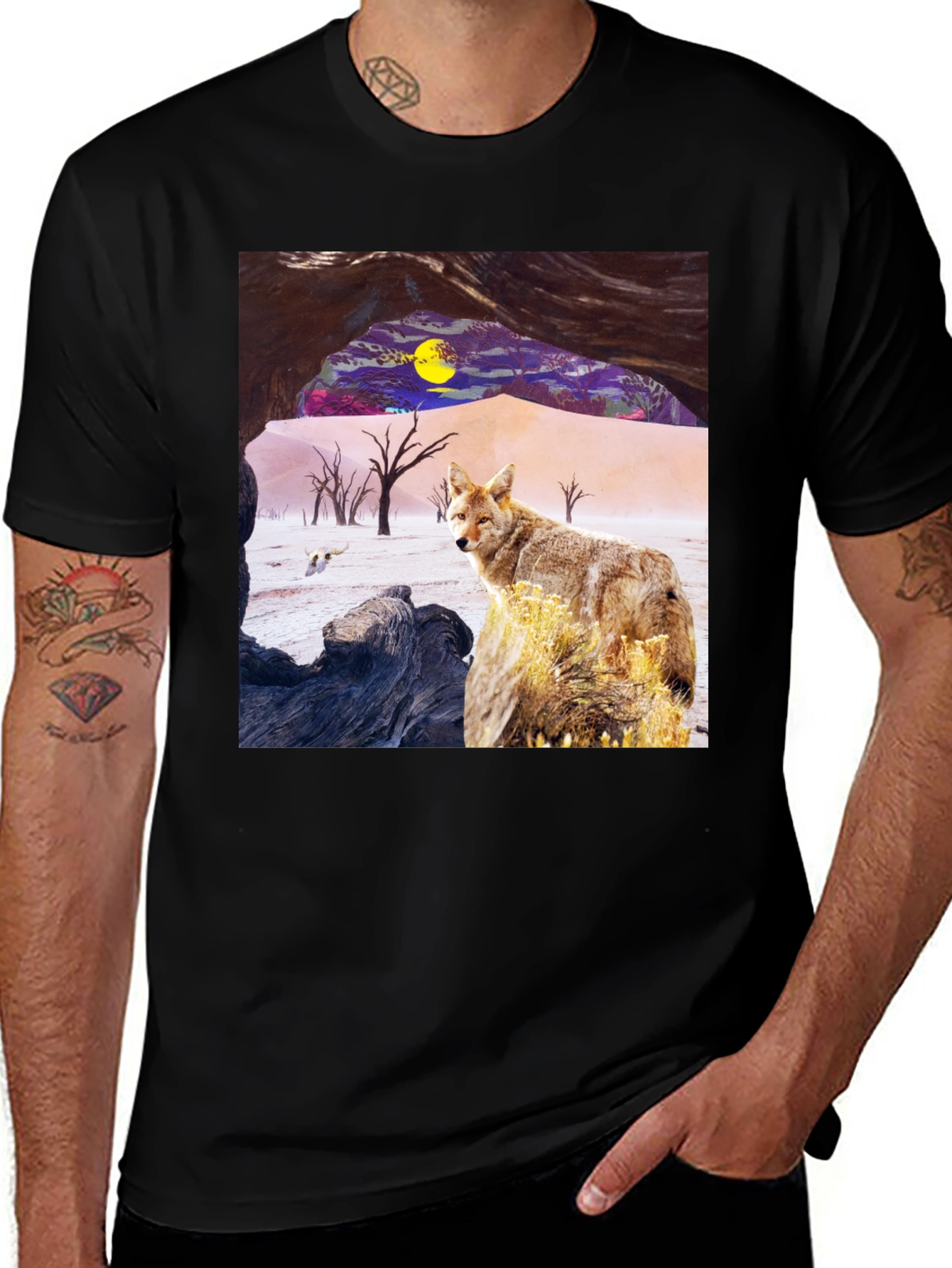 Variant 16 of Coyote Desert Landscape Graphic T-Shirt
