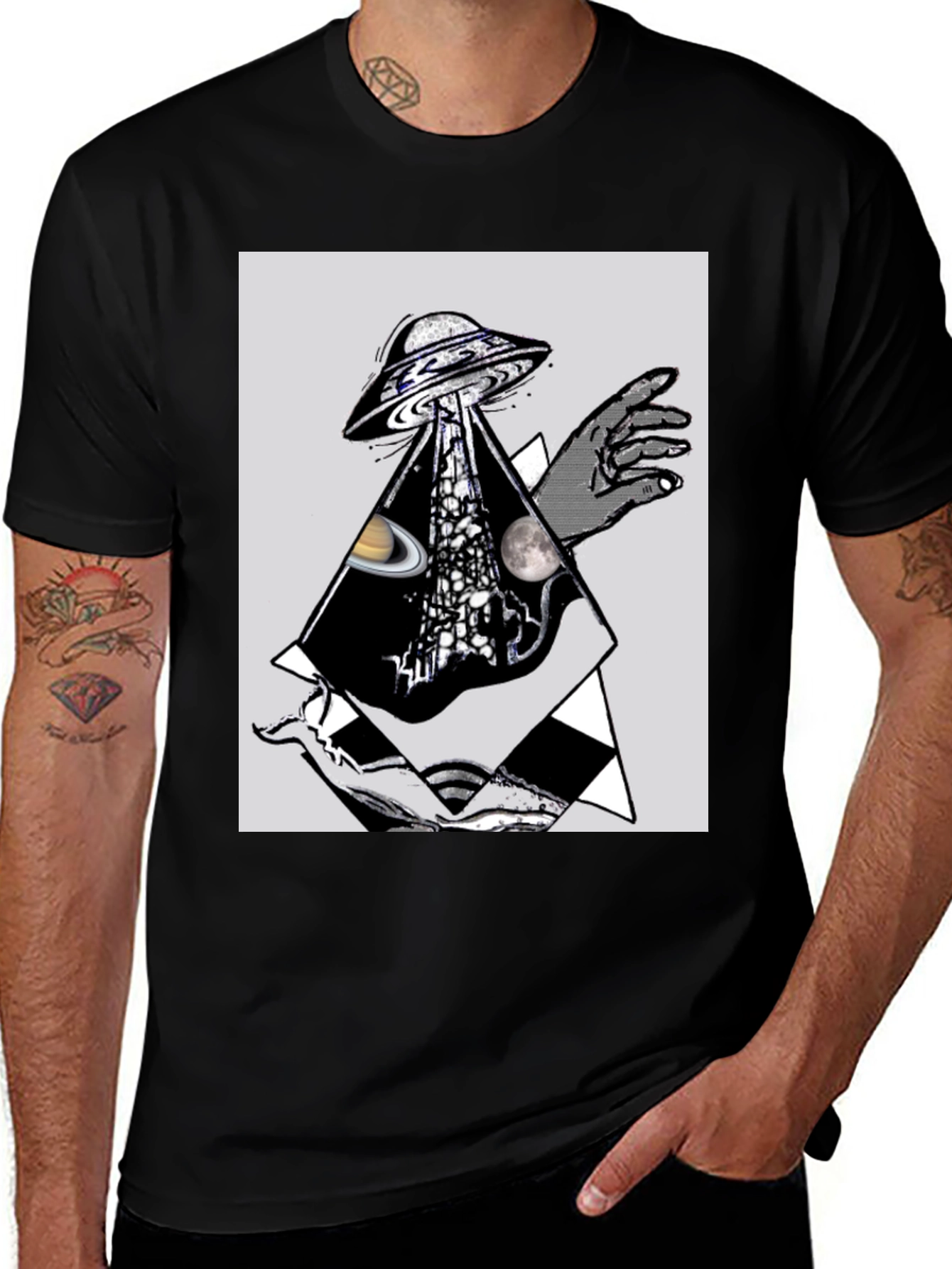 Variant 24 of UFO Abduction Graphic Print Black T-Shirt