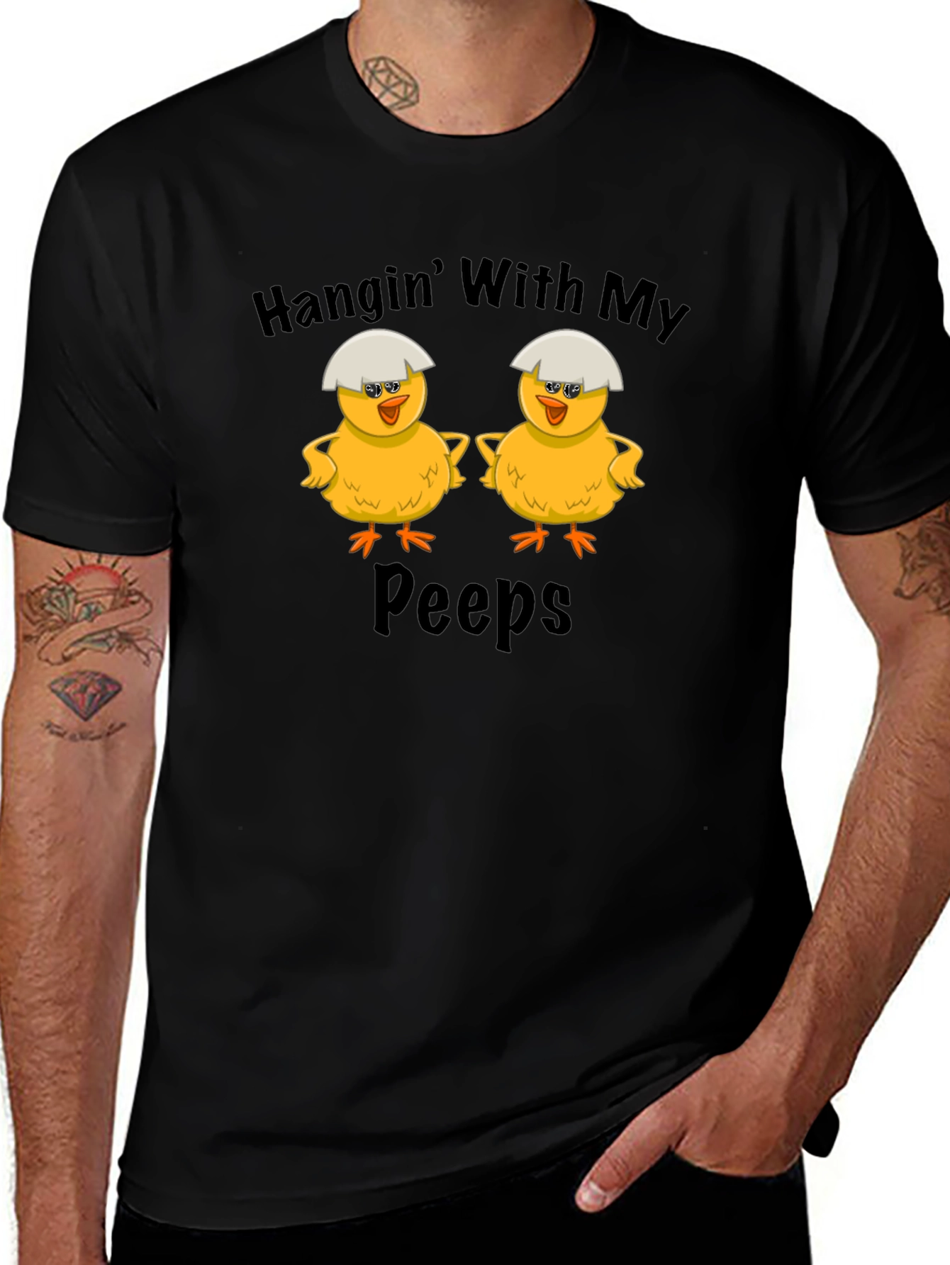 Camiseta Negra: Pollitos "Hanging With My Peeps"