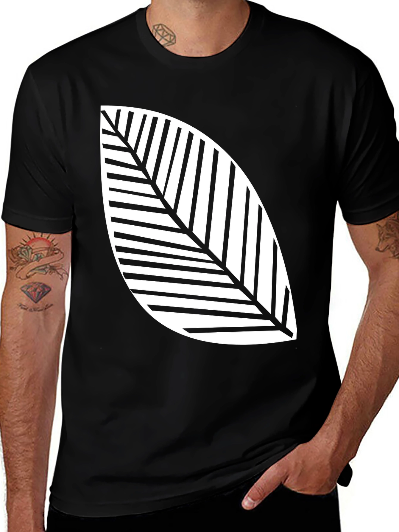 Variant 30 of Modern Leaf Graphic Black T-Shirt
