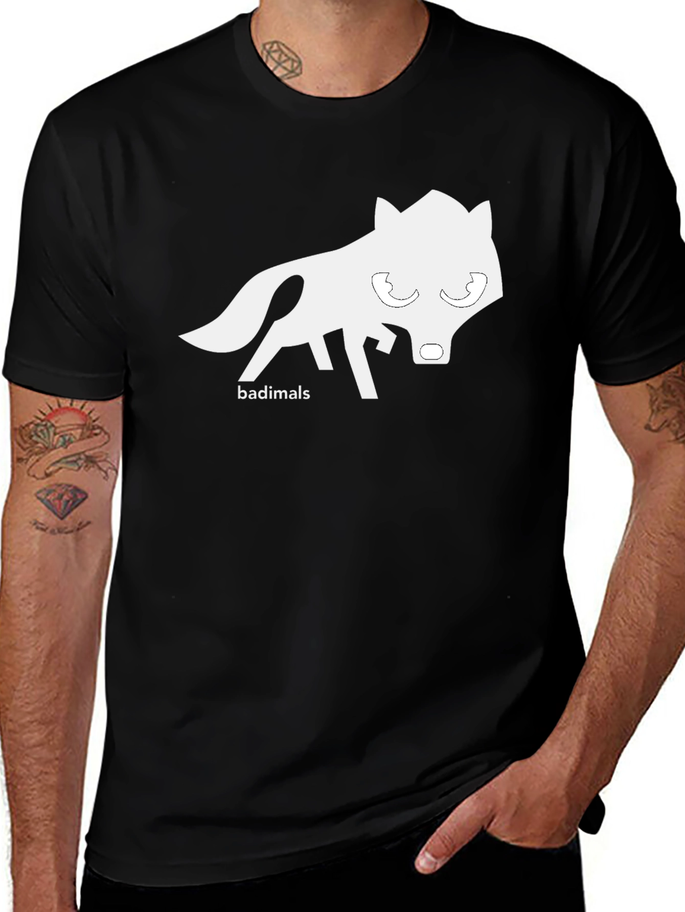 Variant 20 of Black T-Shirt: Modern Wolf Graphic Tee