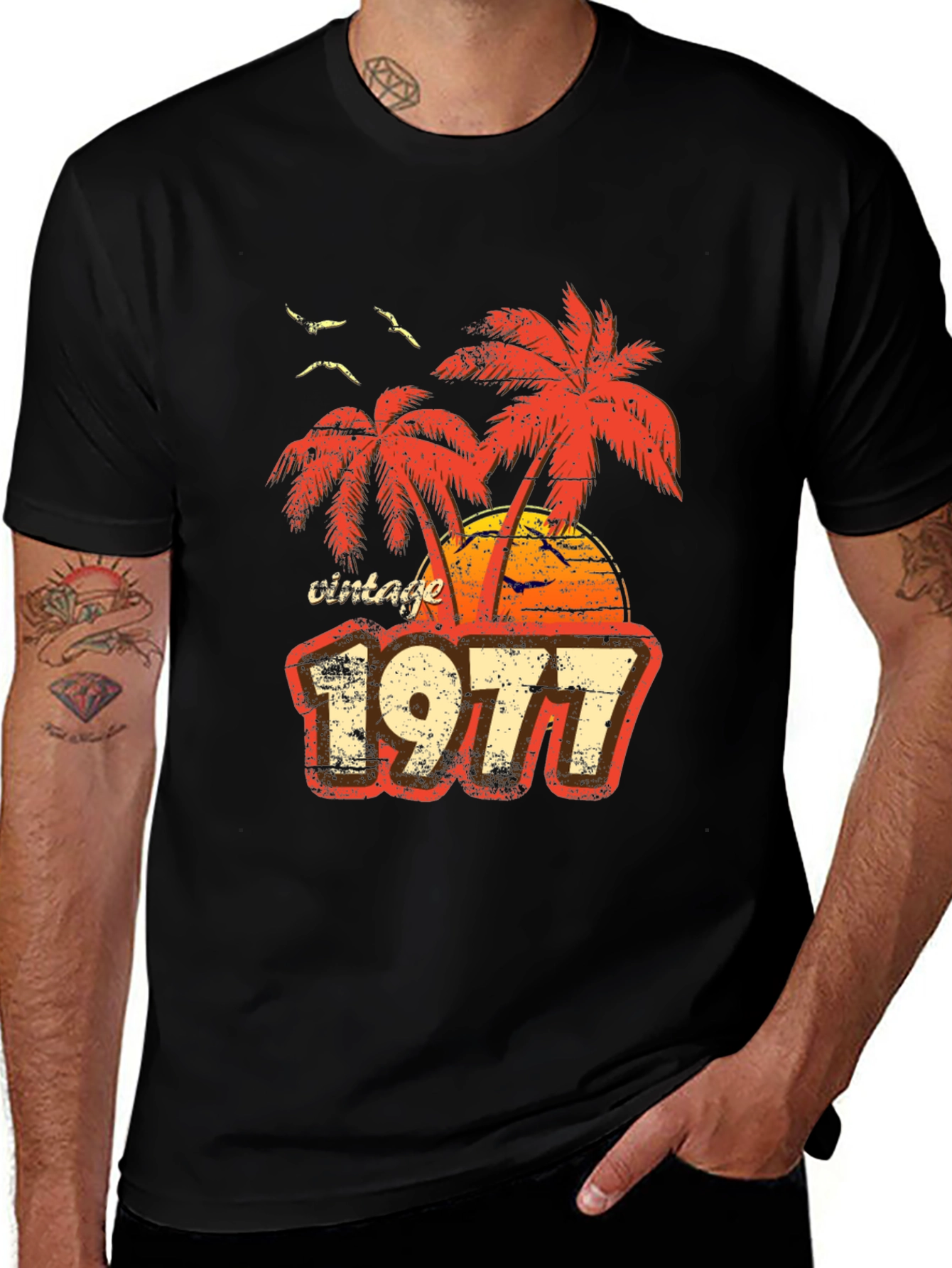 Variant 8 of Vintage 1977 Palm Tree T-Shirt