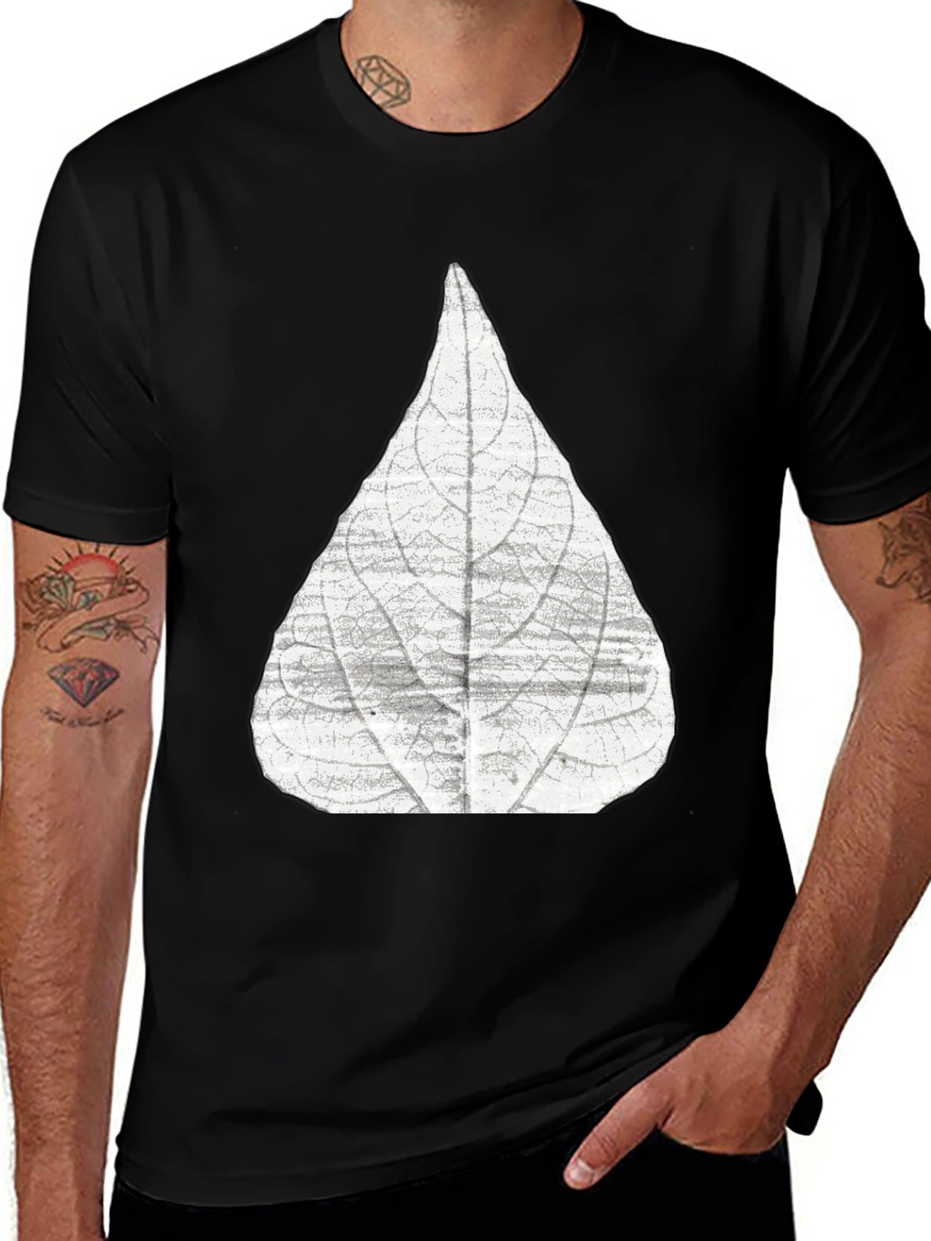 Variant 18 of Leaf Print Black Crew Neck T-Shirt