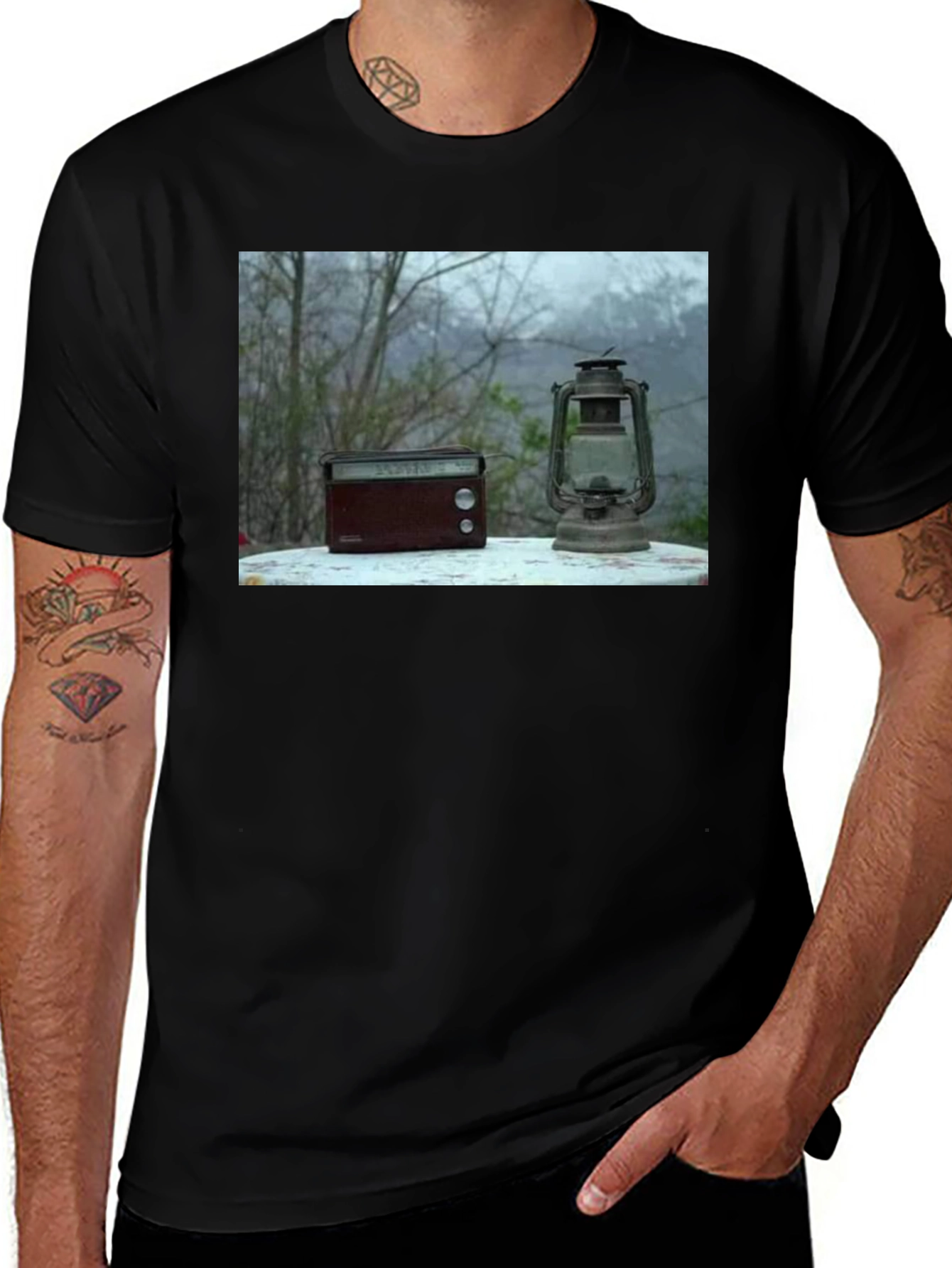 Variant 18 of Retro Radio & Lantern T-Shirt