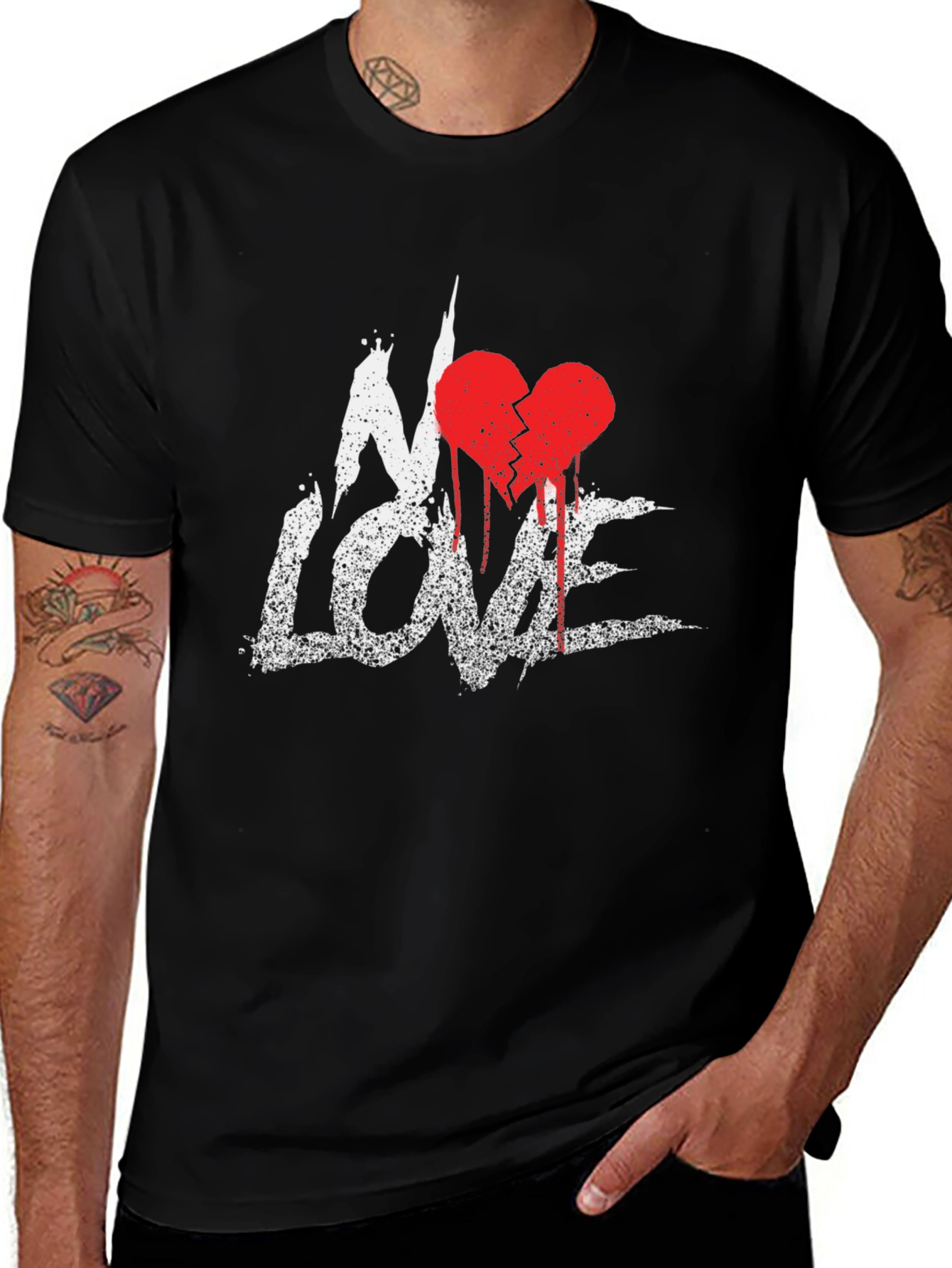 Variant 18 of Edgy No Love Graphic Print T-Shirt - Black