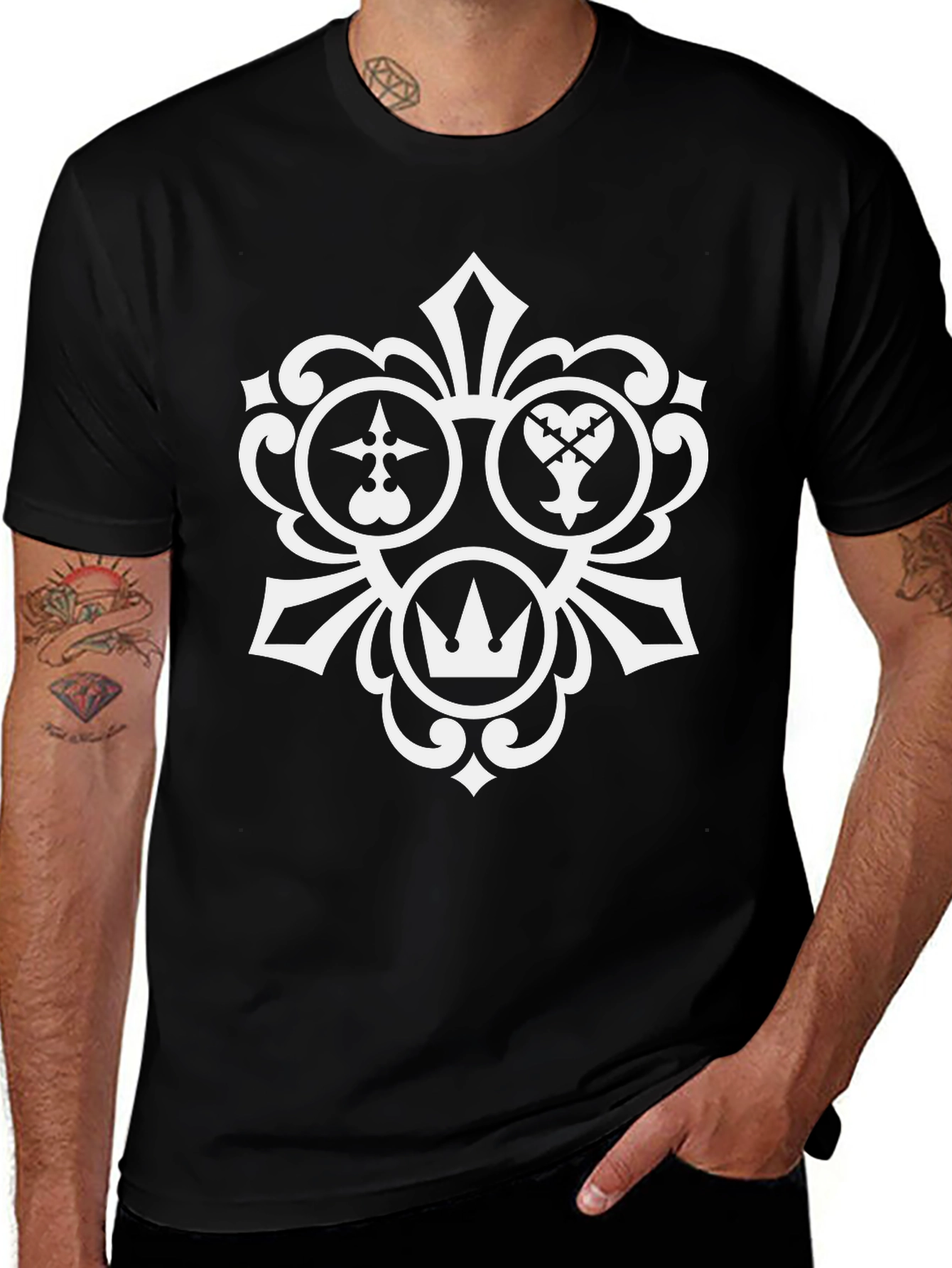 Kingdom Hearts Black T-Shirt: Emblem Graphic Tee