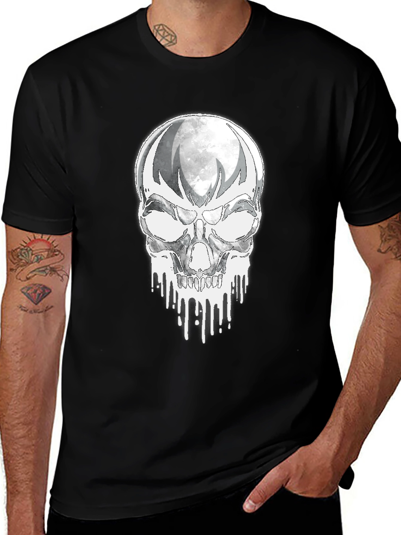 Variant 27 of Skull Graphic Black T-Shirt