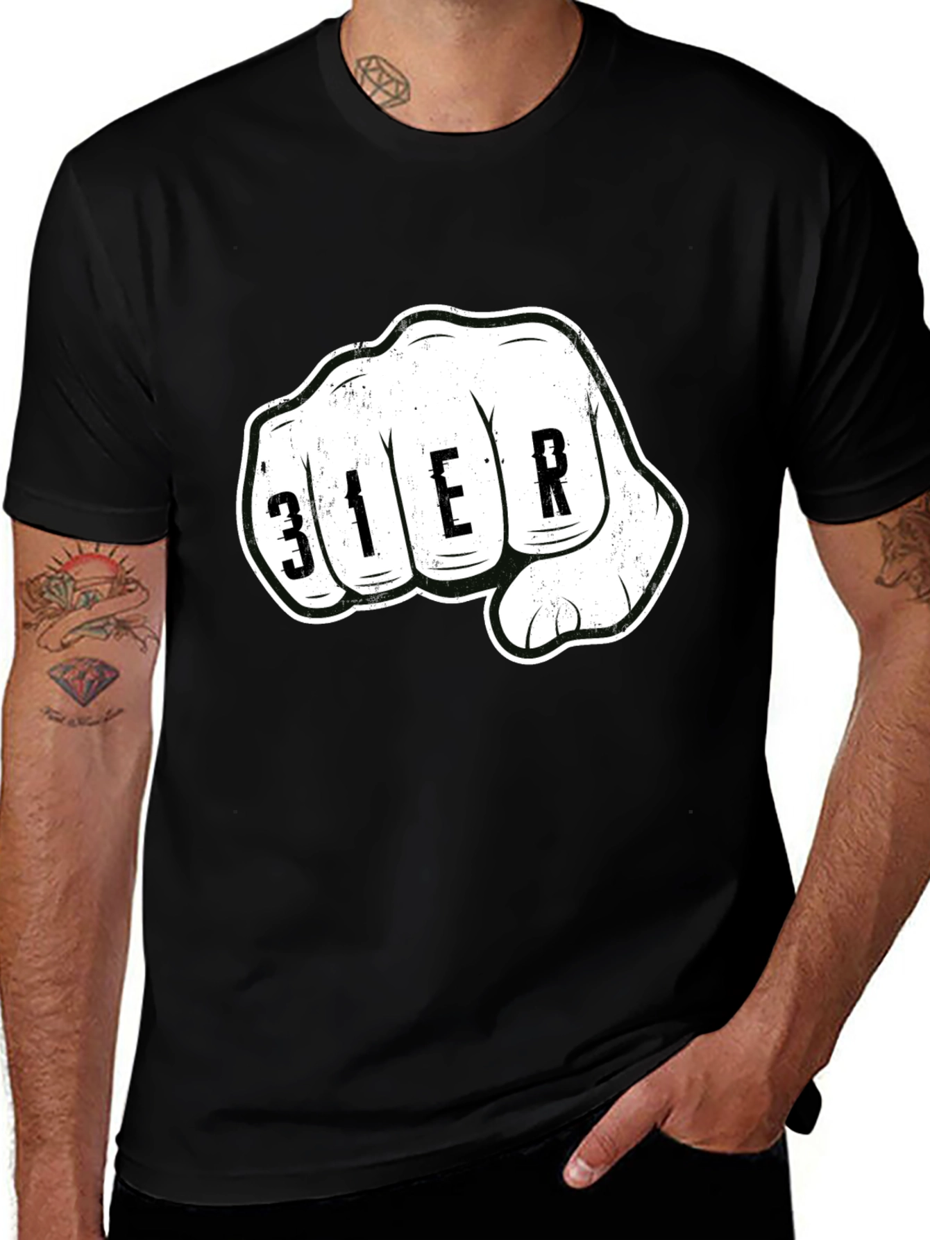 Variant 10 of Fisted 31ER Graphic Print Black T-Shirt