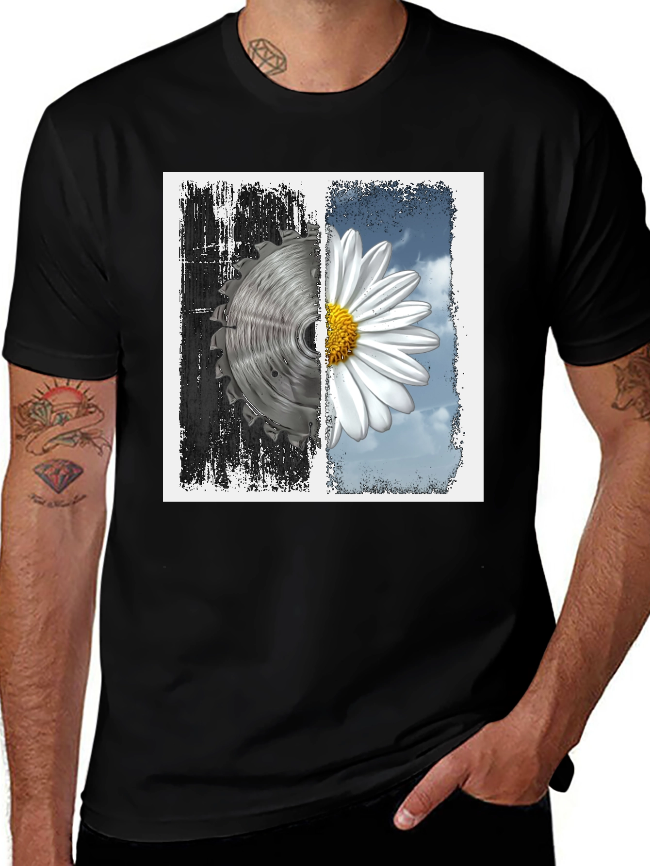 Variant 4 of Saw Blade & Daisy Graphic T-Shirt