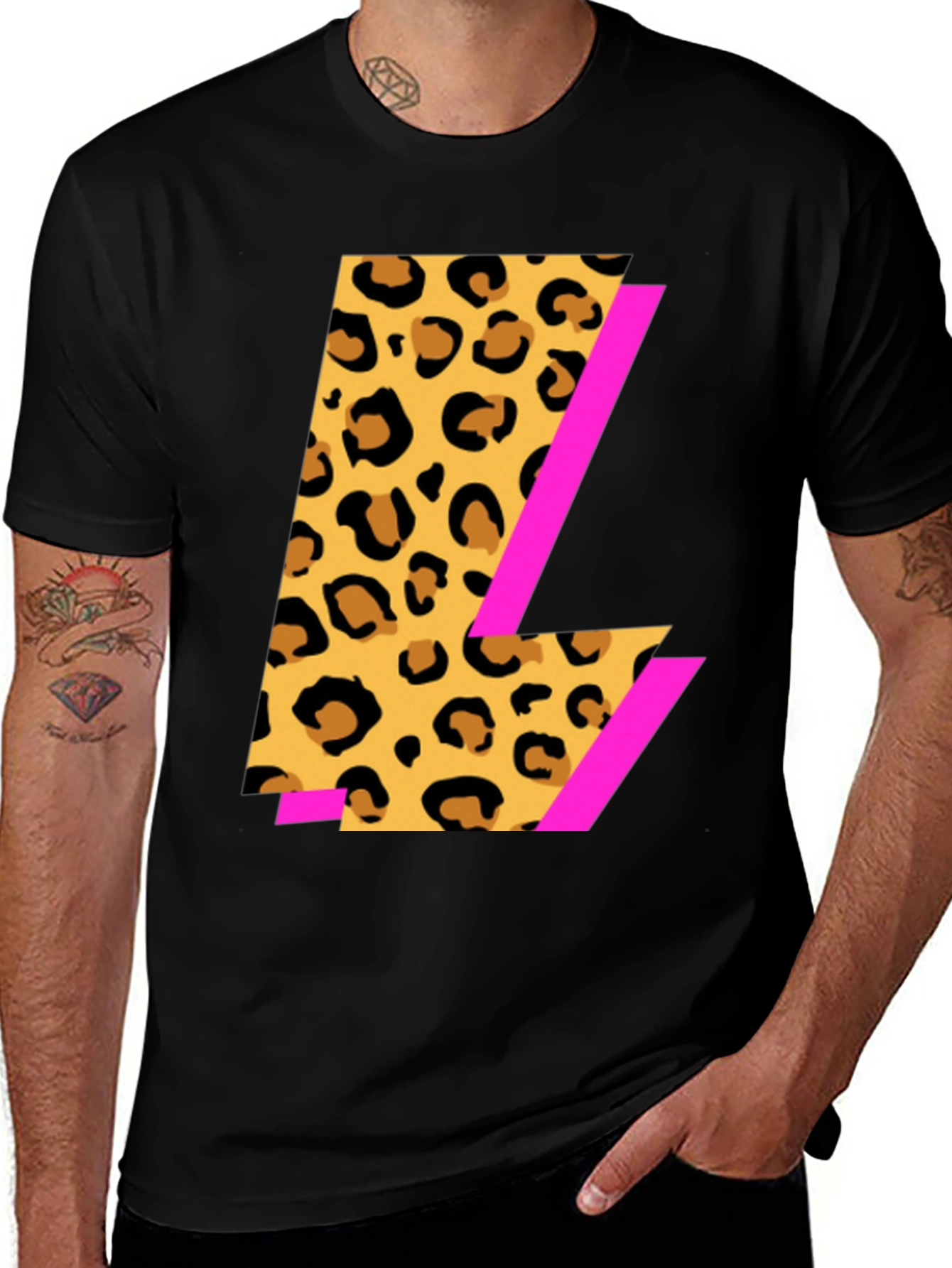 Variant 9 of Leopard Print L Graphic Black T-Shirt