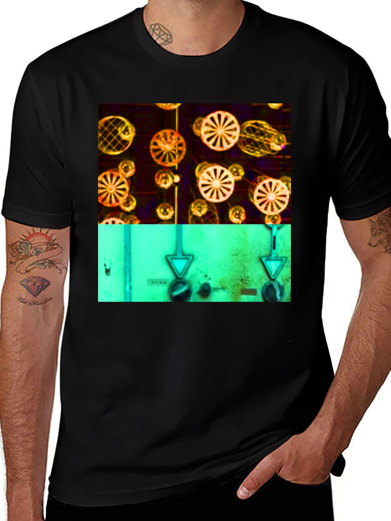 Variant 10 of Abstract Graphic Print Black Tee