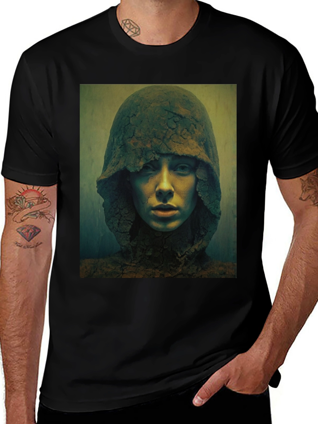 Variant 12 of Hooded Figure Graphic Print Black T-Shirt