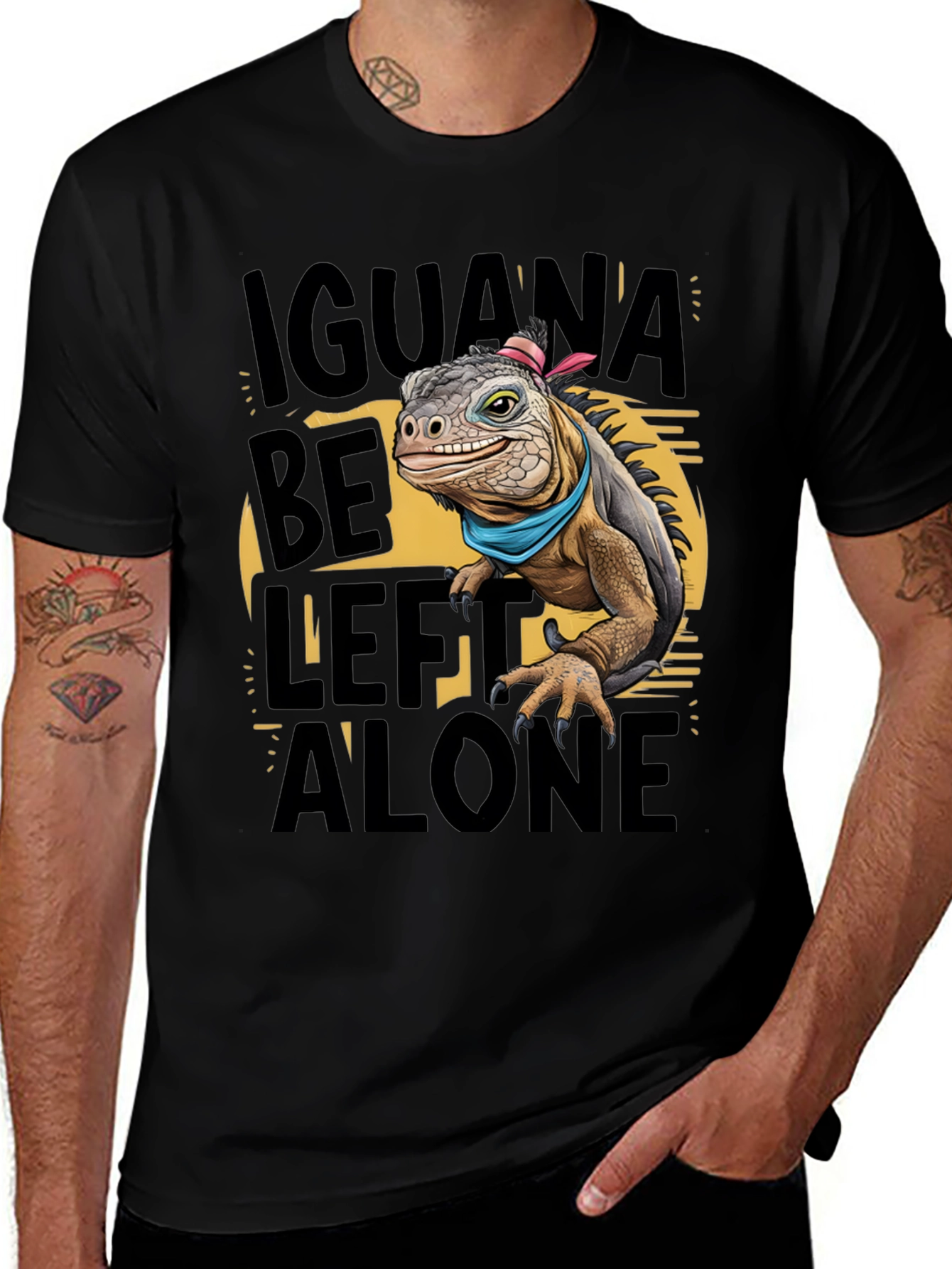Variant 27 of Iguana Be Left Alone Graphic T-Shirt